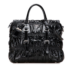Vernice Gaufre Satchel