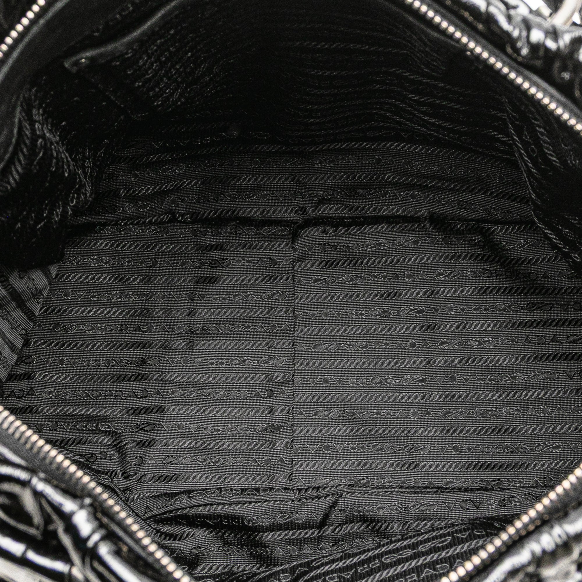 Vernice Gaufre Satchel