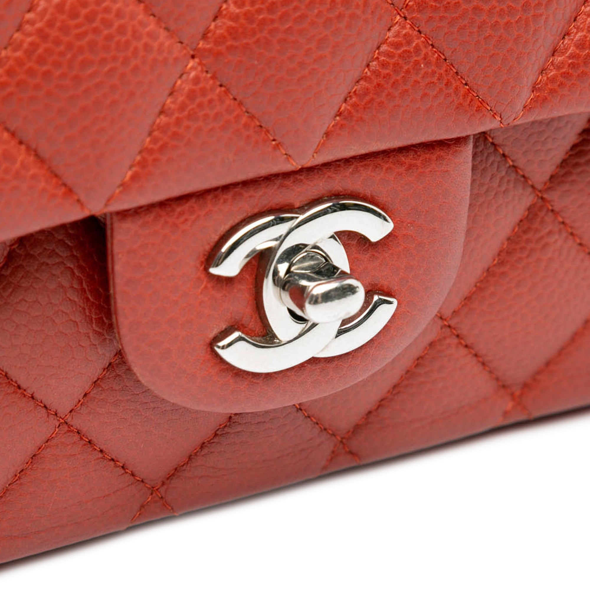 Medium Classic Caviar Double Flap