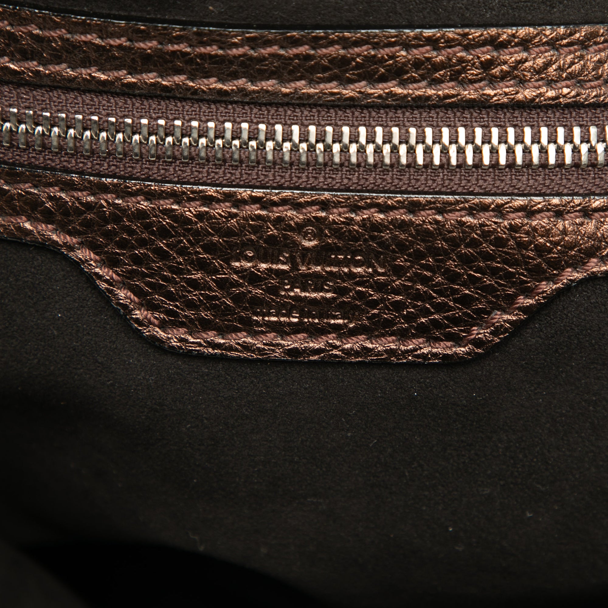 Monogram Mahina L Hobo