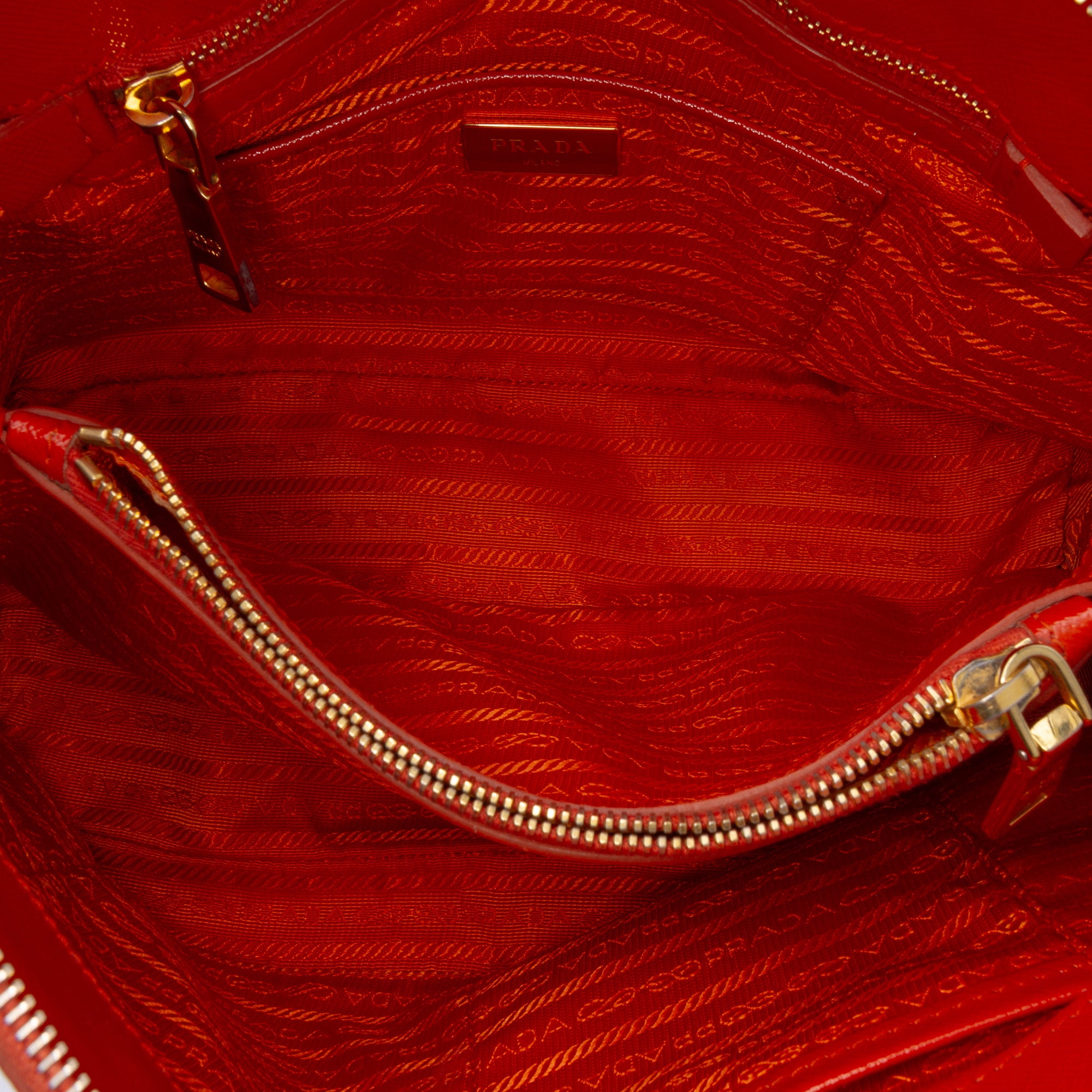 Medium Saffiano Vernice Promenade Satchel