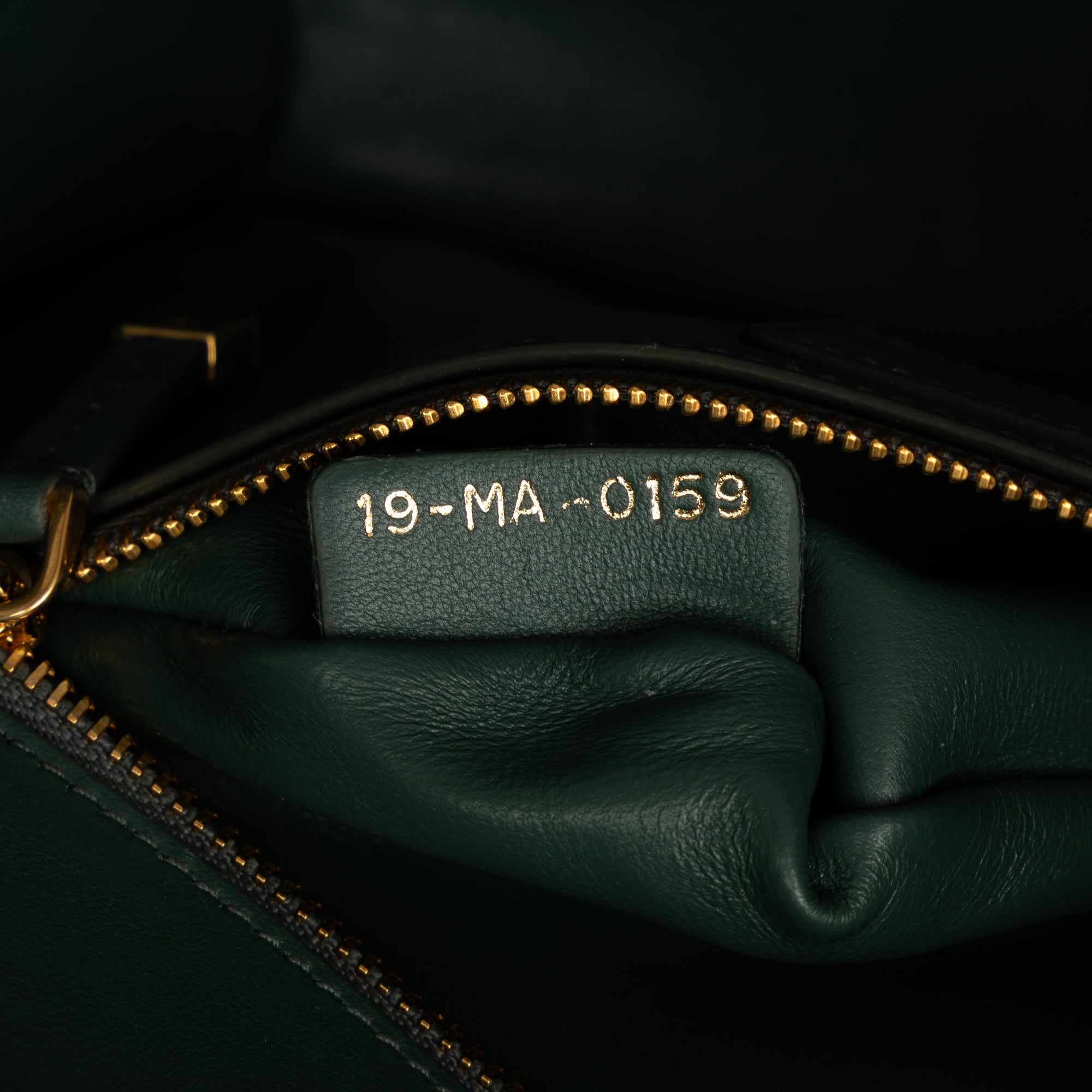 Leather 30 Montaigne Flap Bag_6
