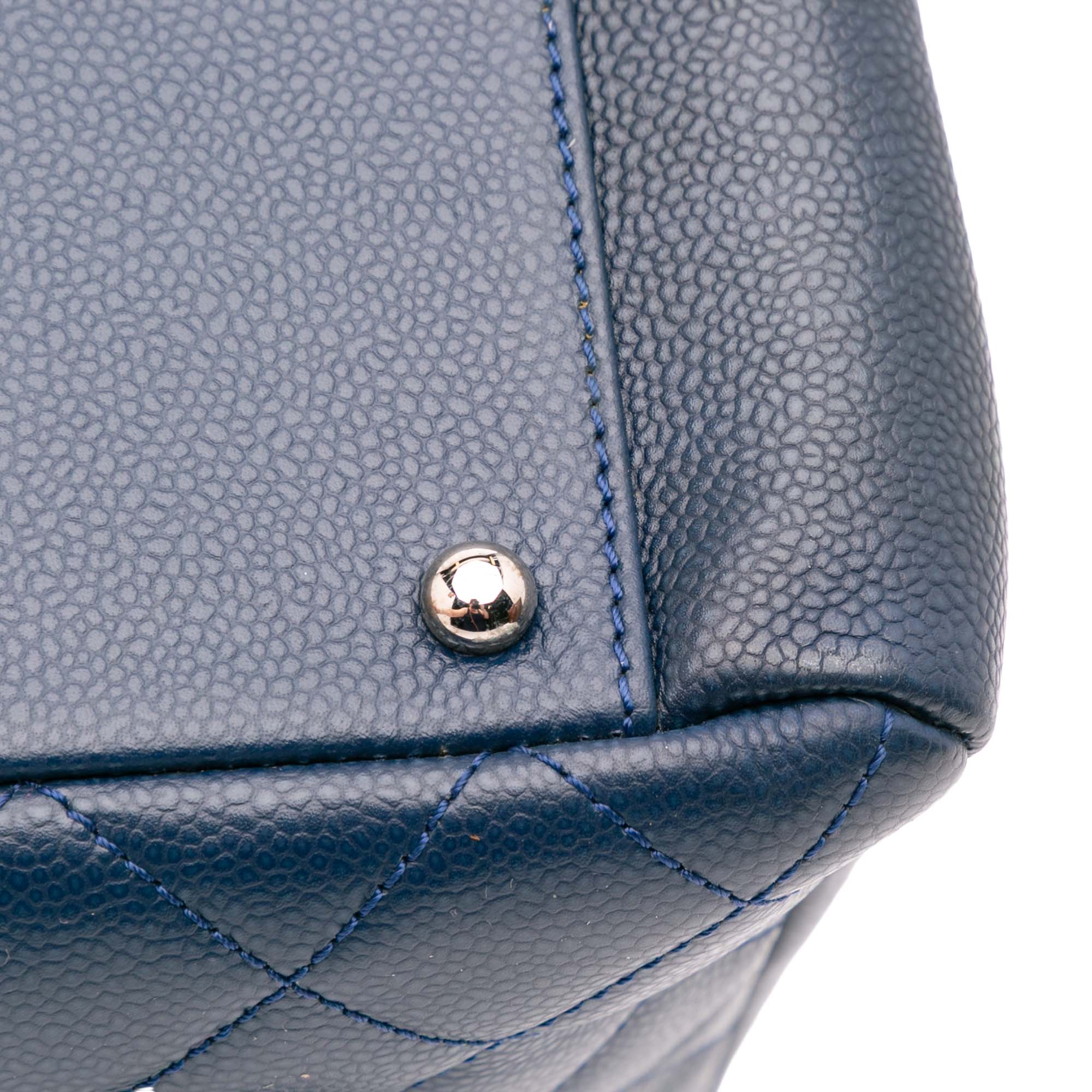 Caviar Grand Shopping Tote XL