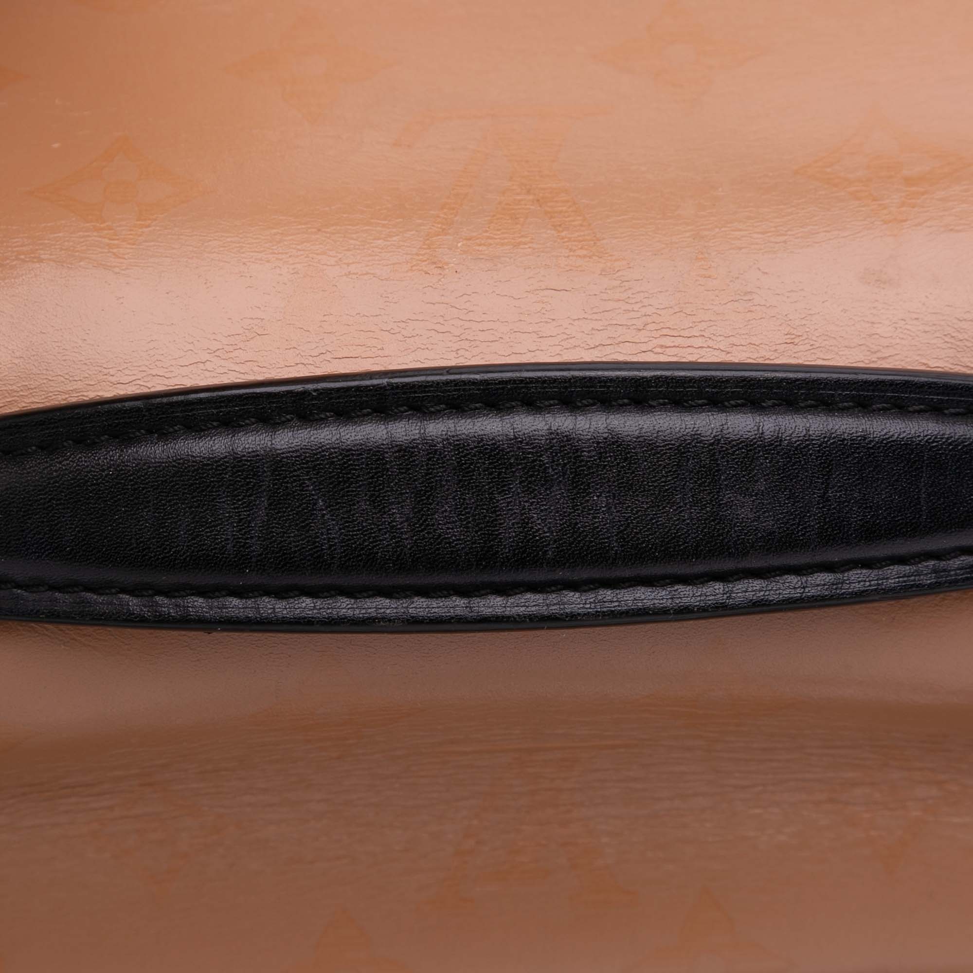 Monogram Cuir Plume Ecume Very Chain Satchel