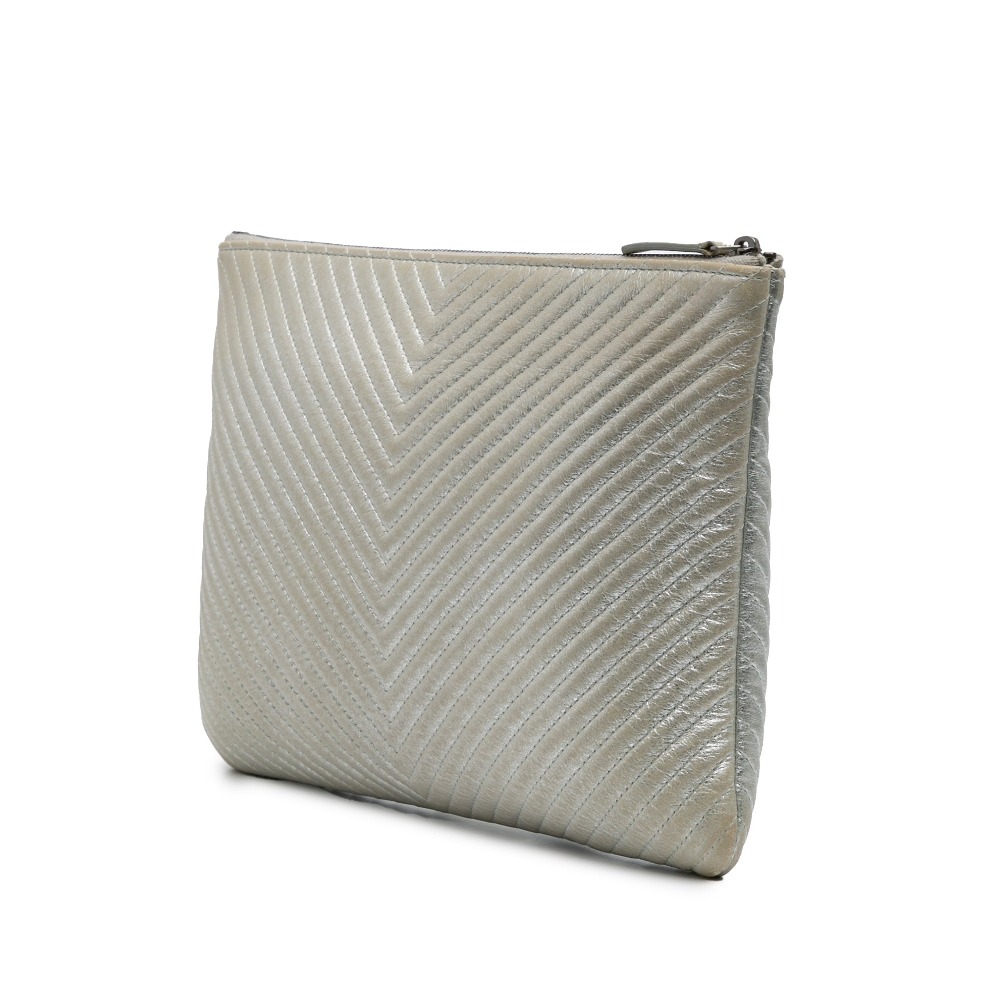 Medium Metallic Chevron Calfskin O Case Clutch