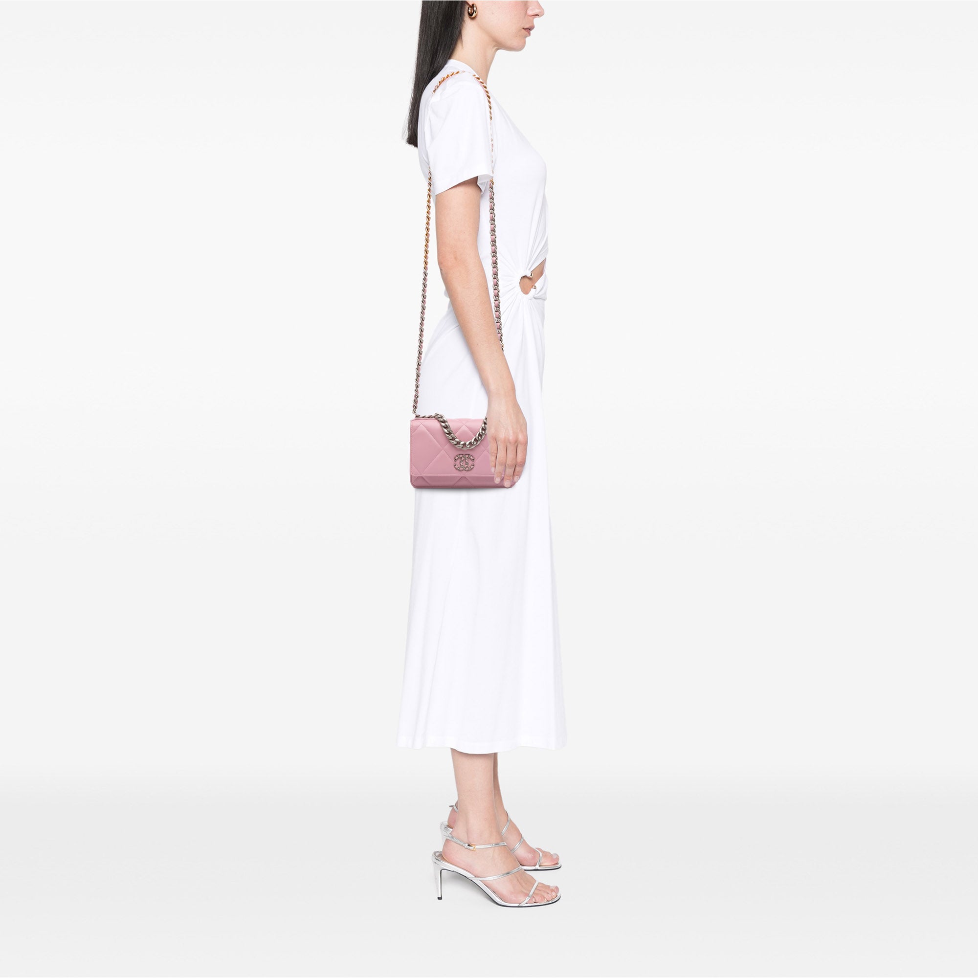 Quilted Lambskin 19 Wallet on Chain