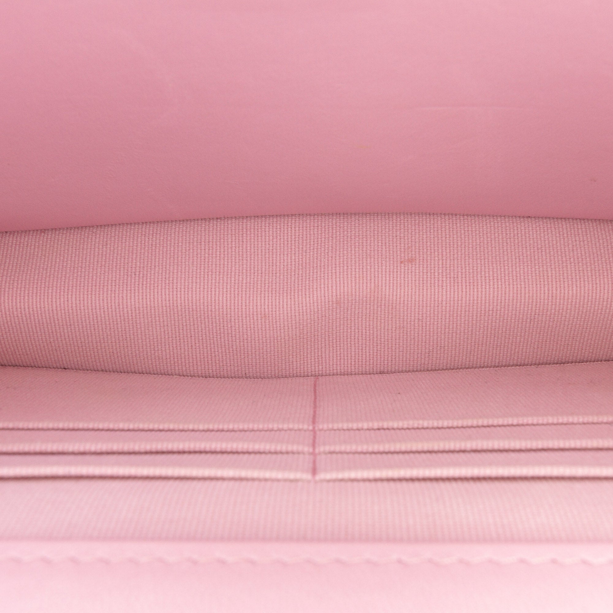 Quilted Lambskin 19 Wallet on Chain