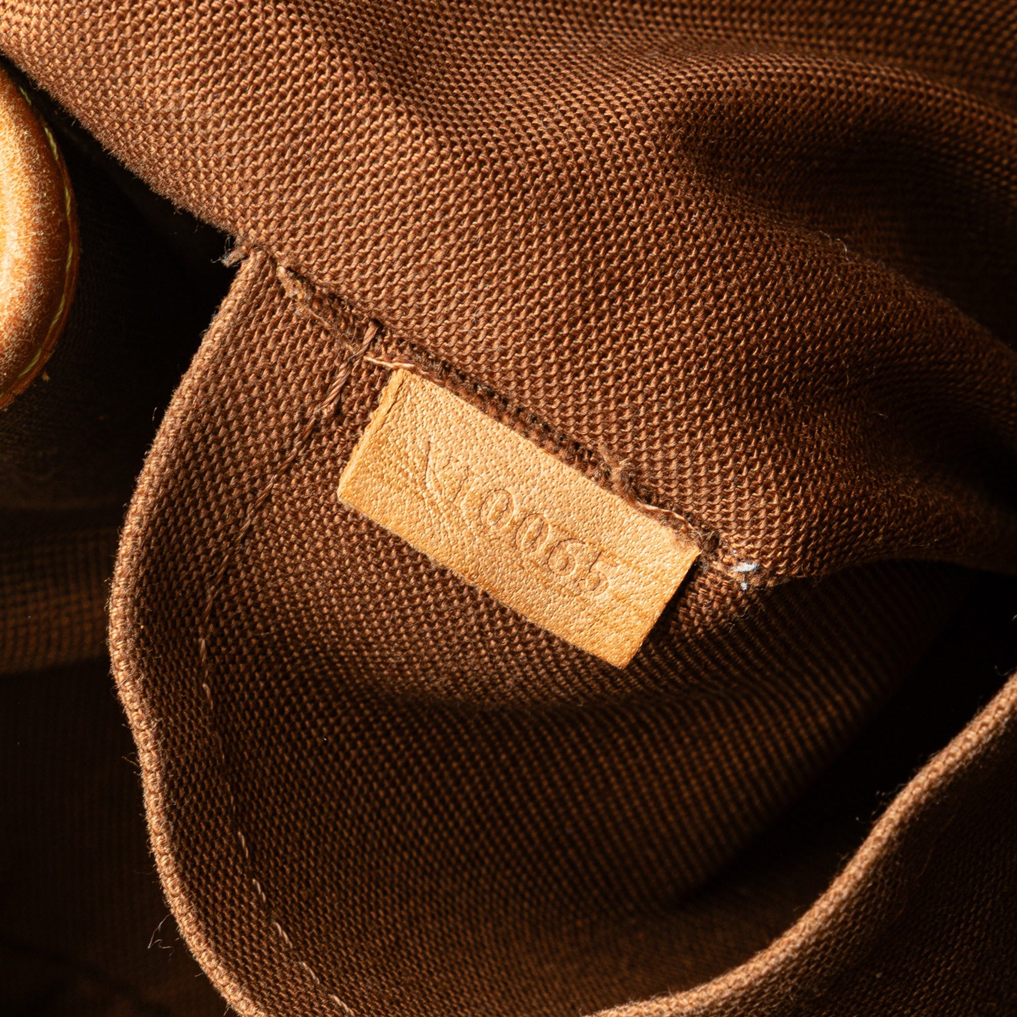 Monogram Batignolles Vertical PM