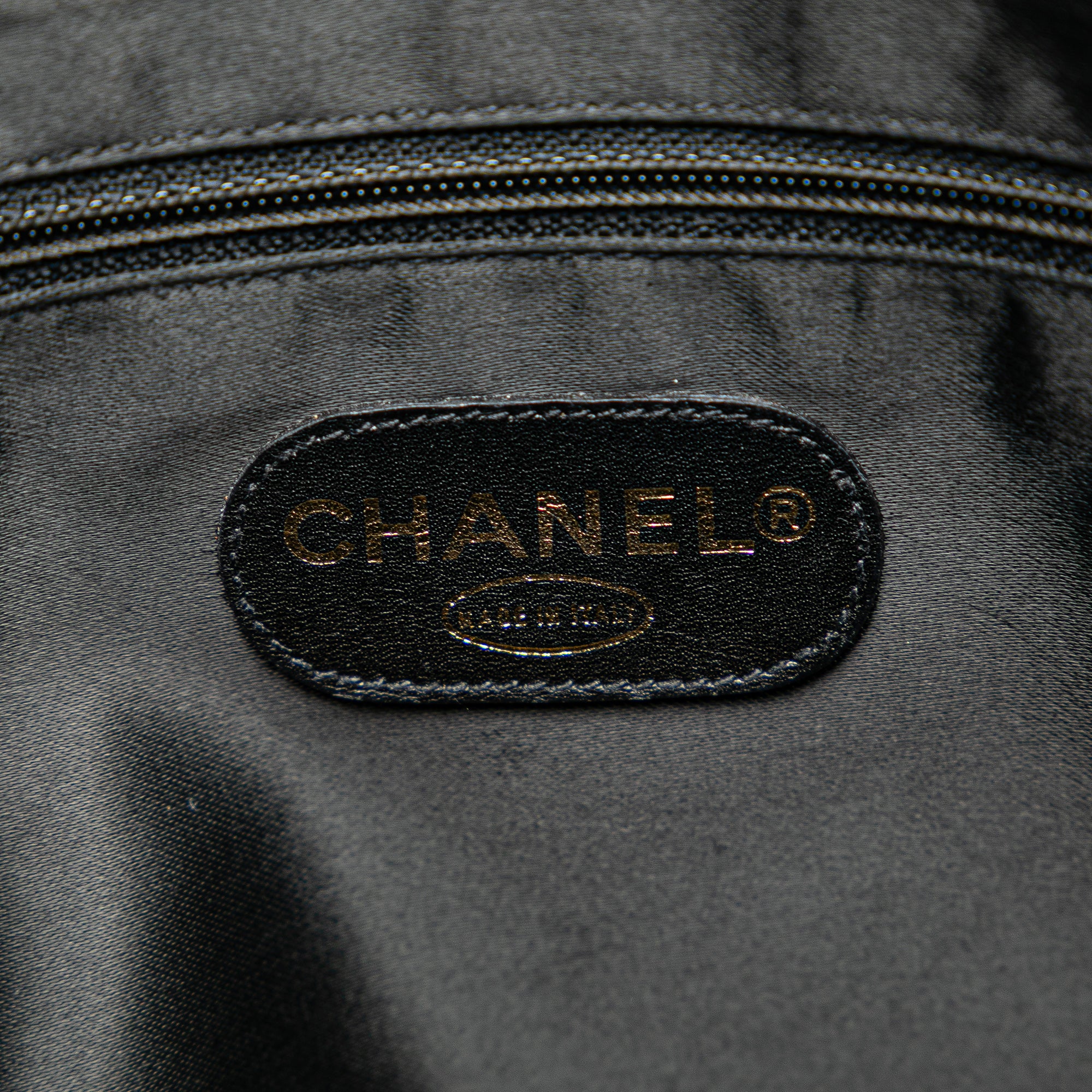 CC Caviar Chain Tote