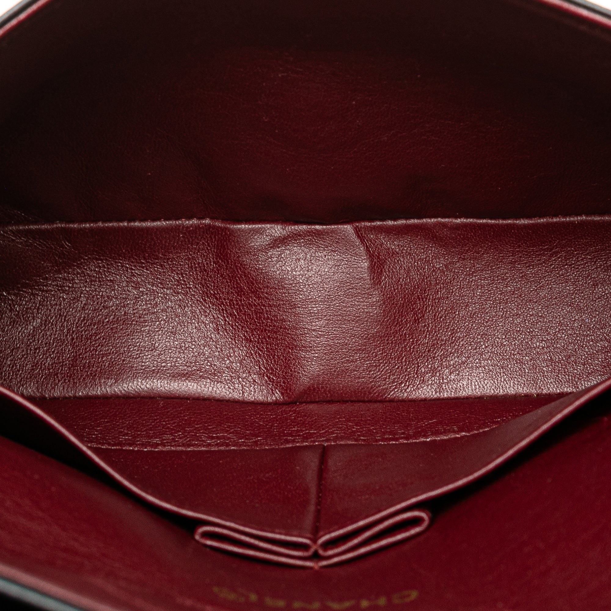 Medium Classic Lambskin Double Flap