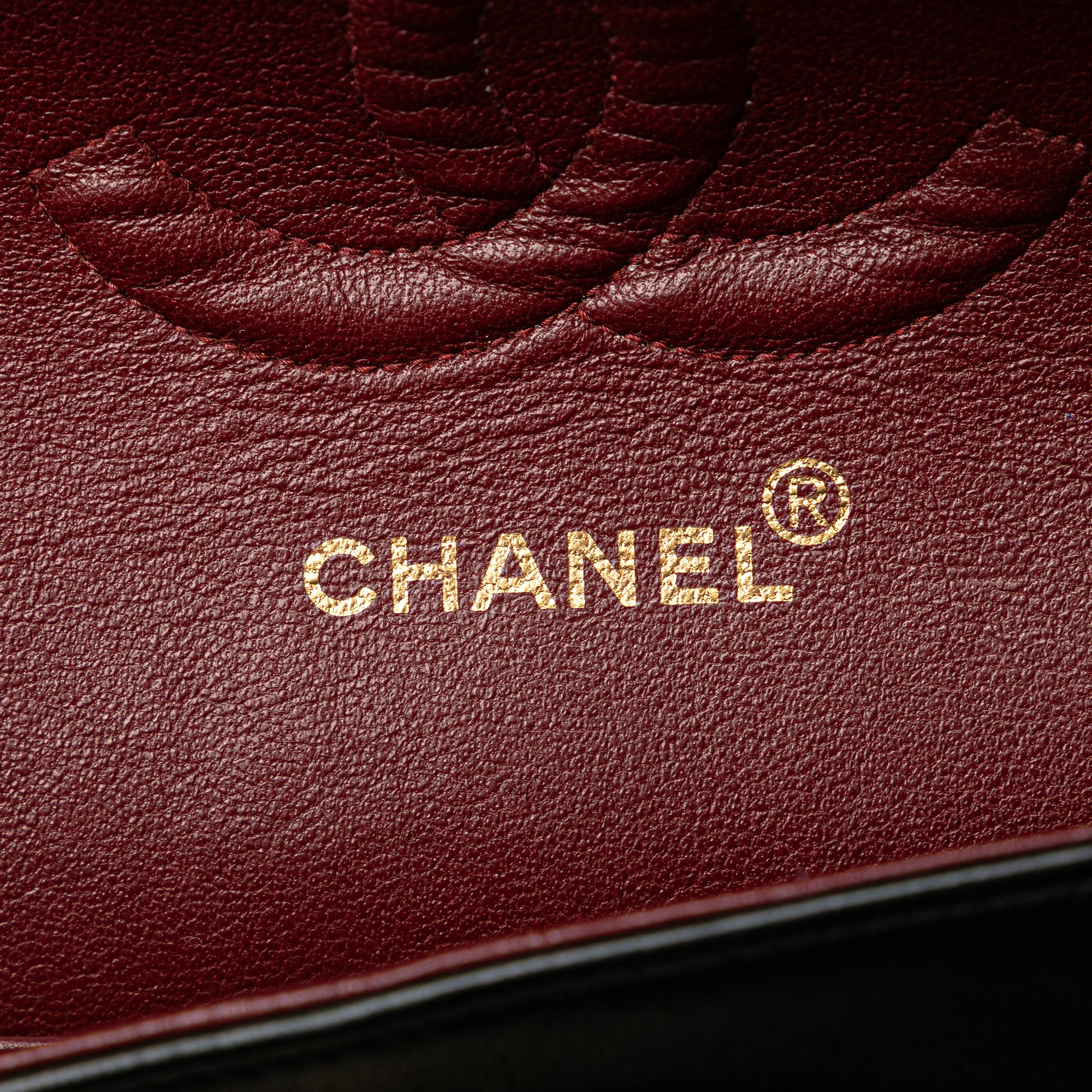 Medium Classic Lambskin Double Flap