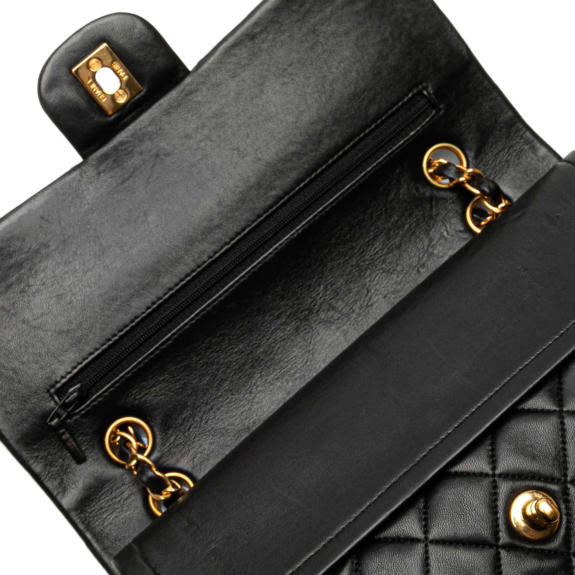 Medium Classic Lambskin Double Flap