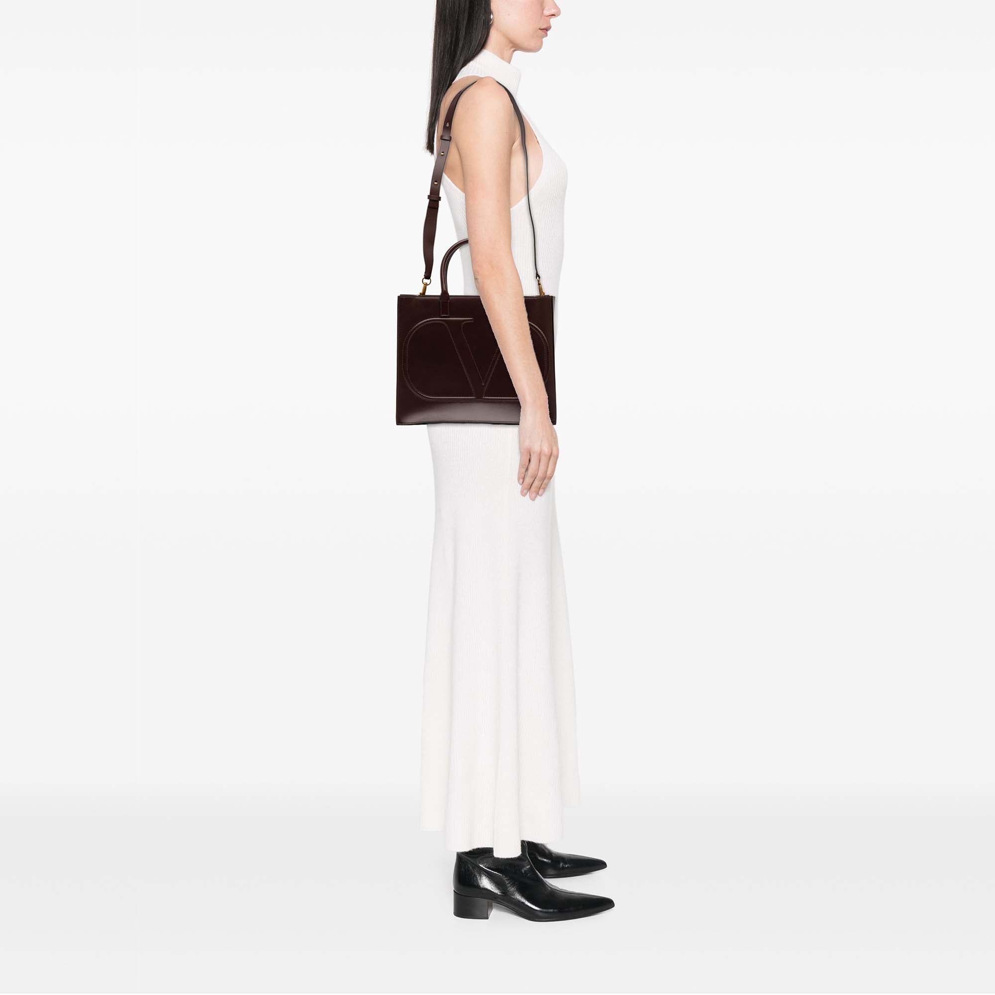 Medium Leather VLogo Walk Tote