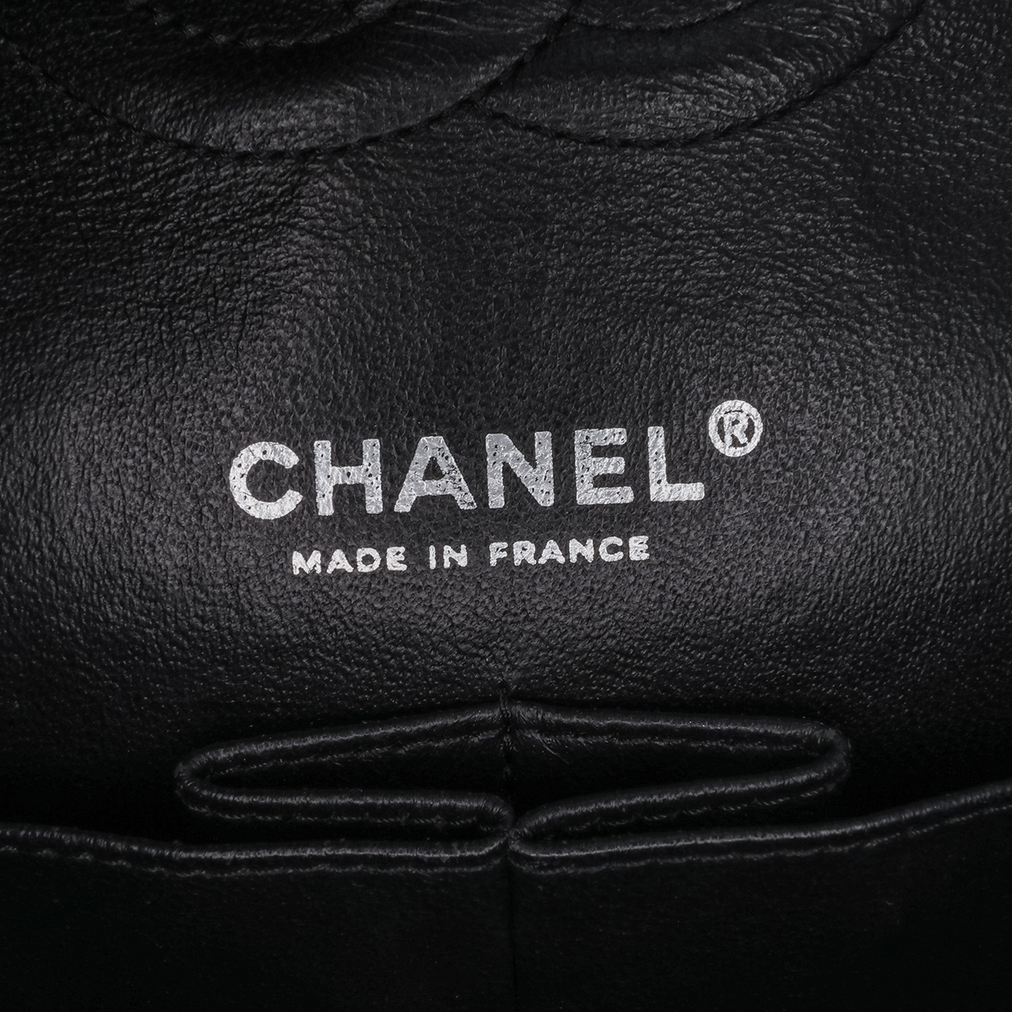 Medium Classic Caviar Double Flap