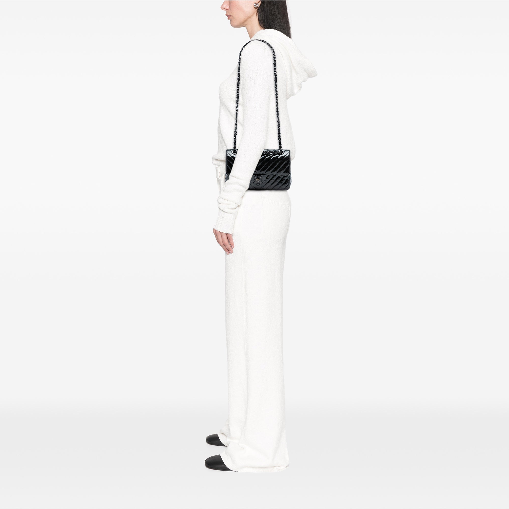 Small Classic Chevron Patent So Black Double Flap