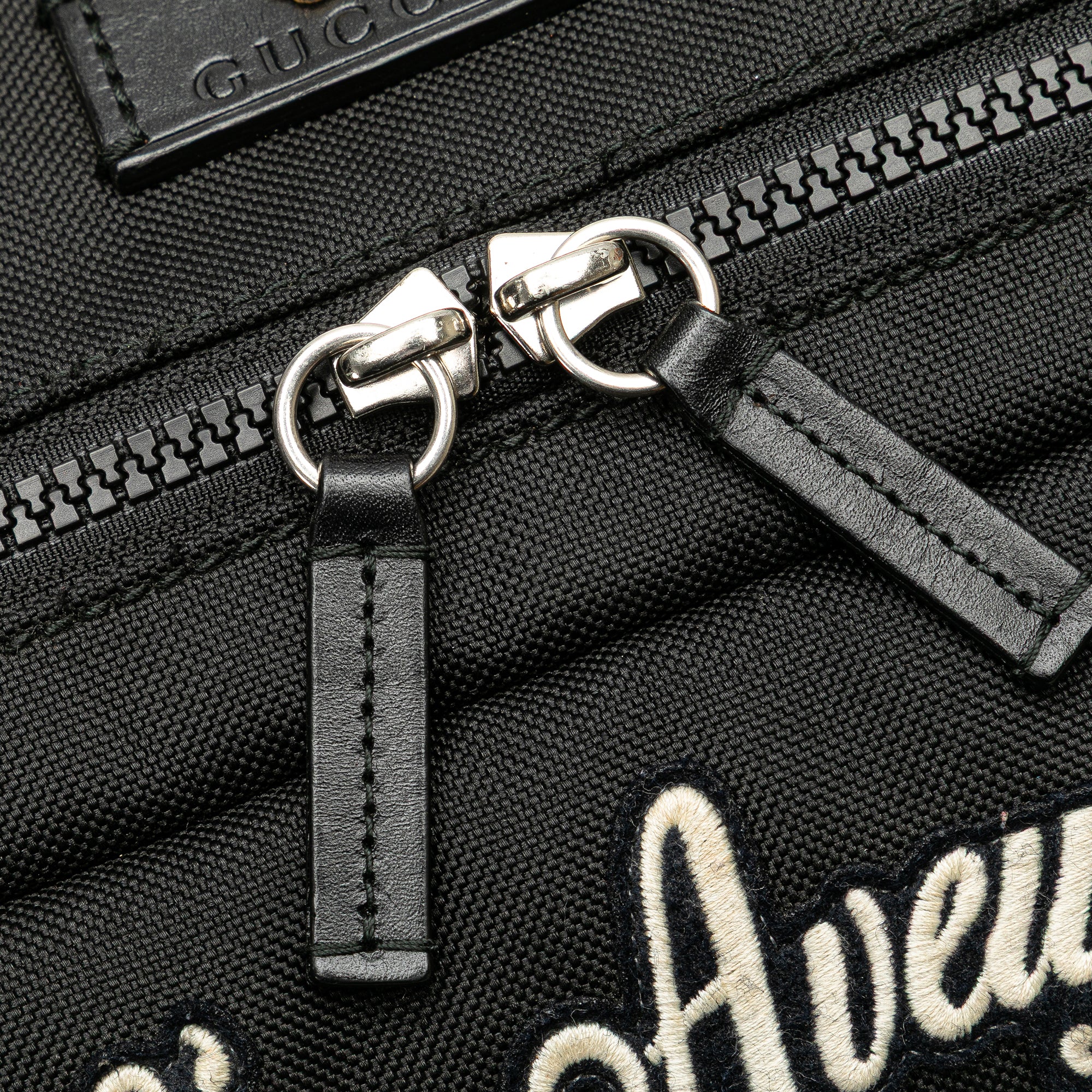 Techno Canvas Web L Aveugle Par Amour Embroidered Belt Bag