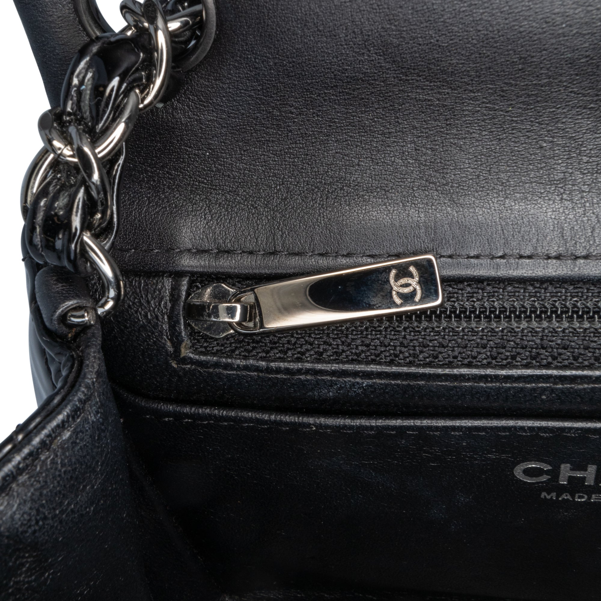 Mini Square Classic Patent Single Flap