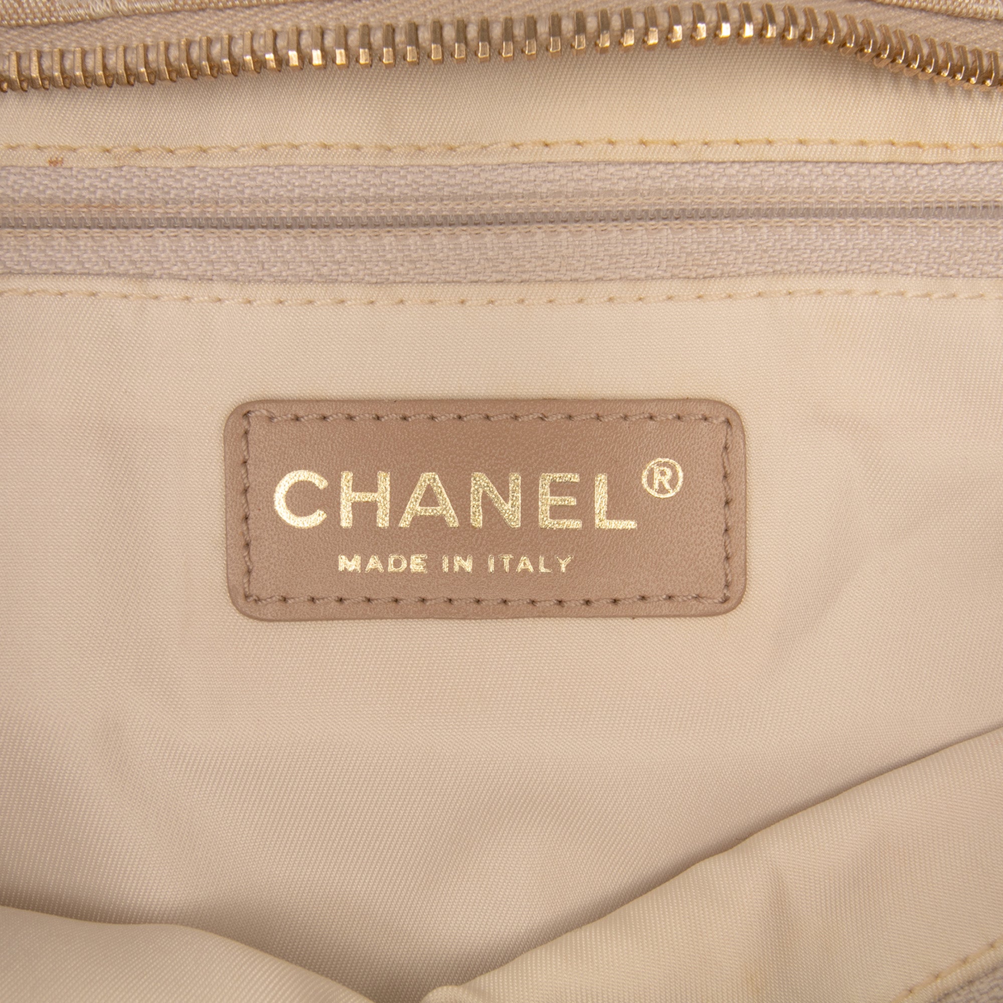 New Travel Line Nylon Tote