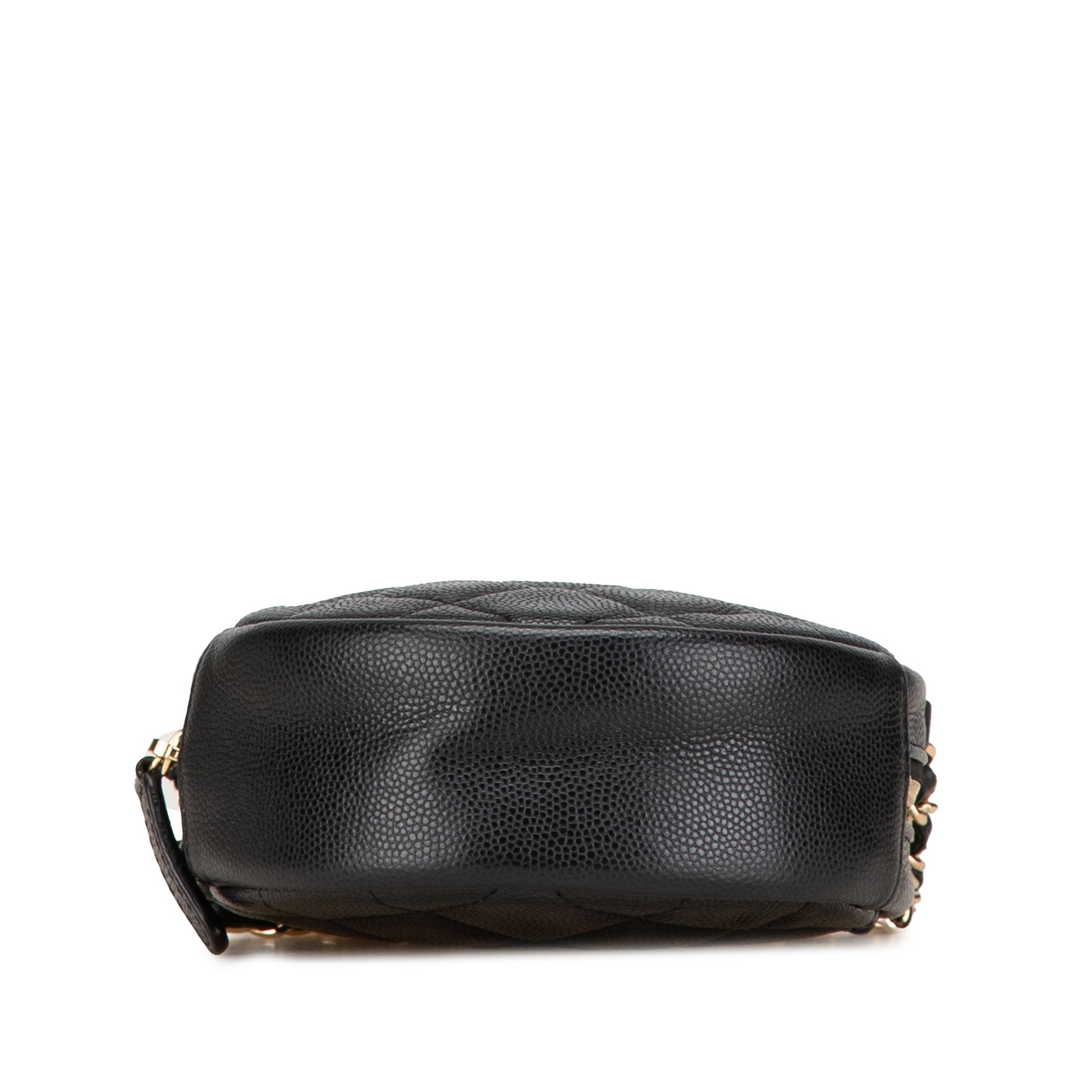 CC Quilted Caviar Round Clutch With Chain