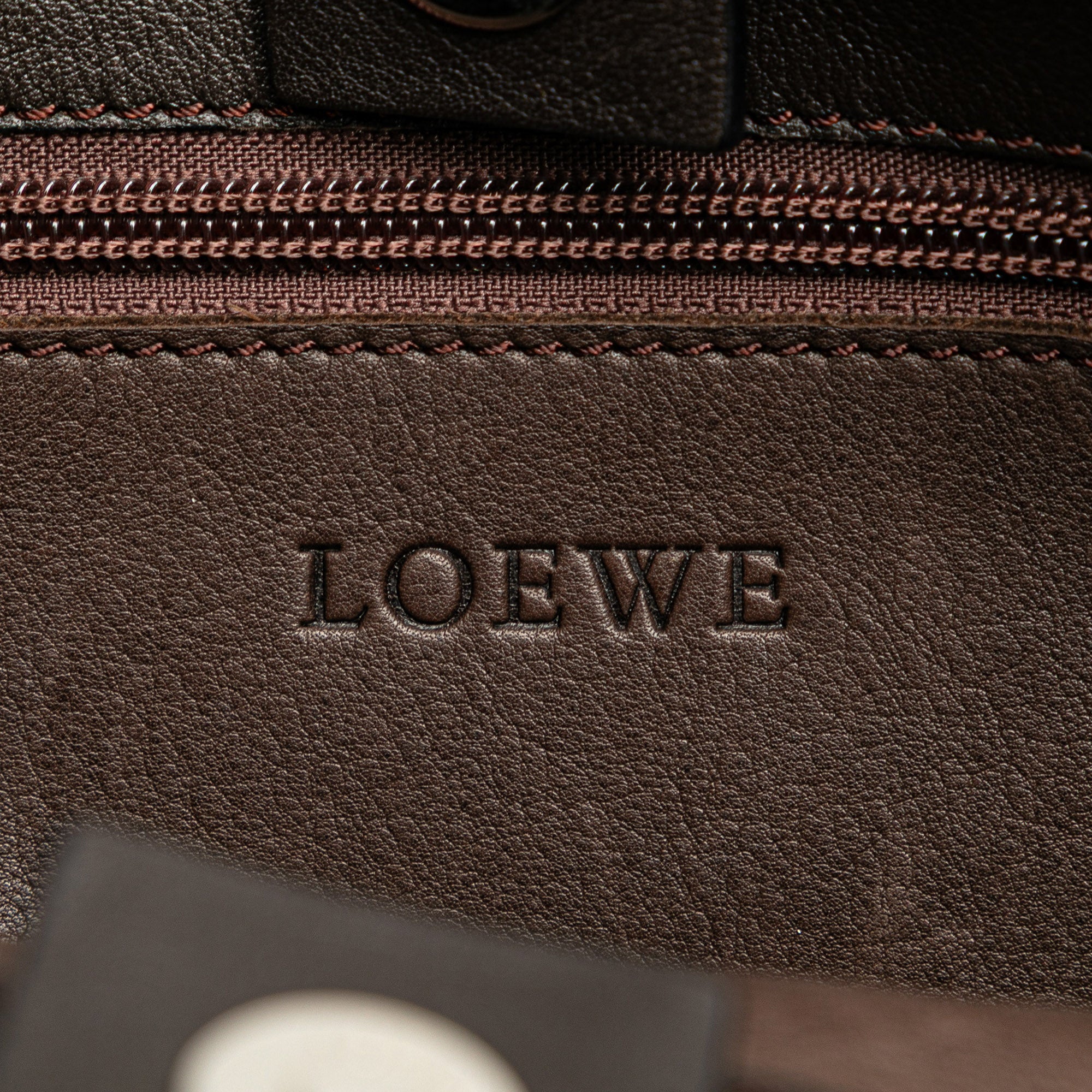 Suede Fusta 28 Tote