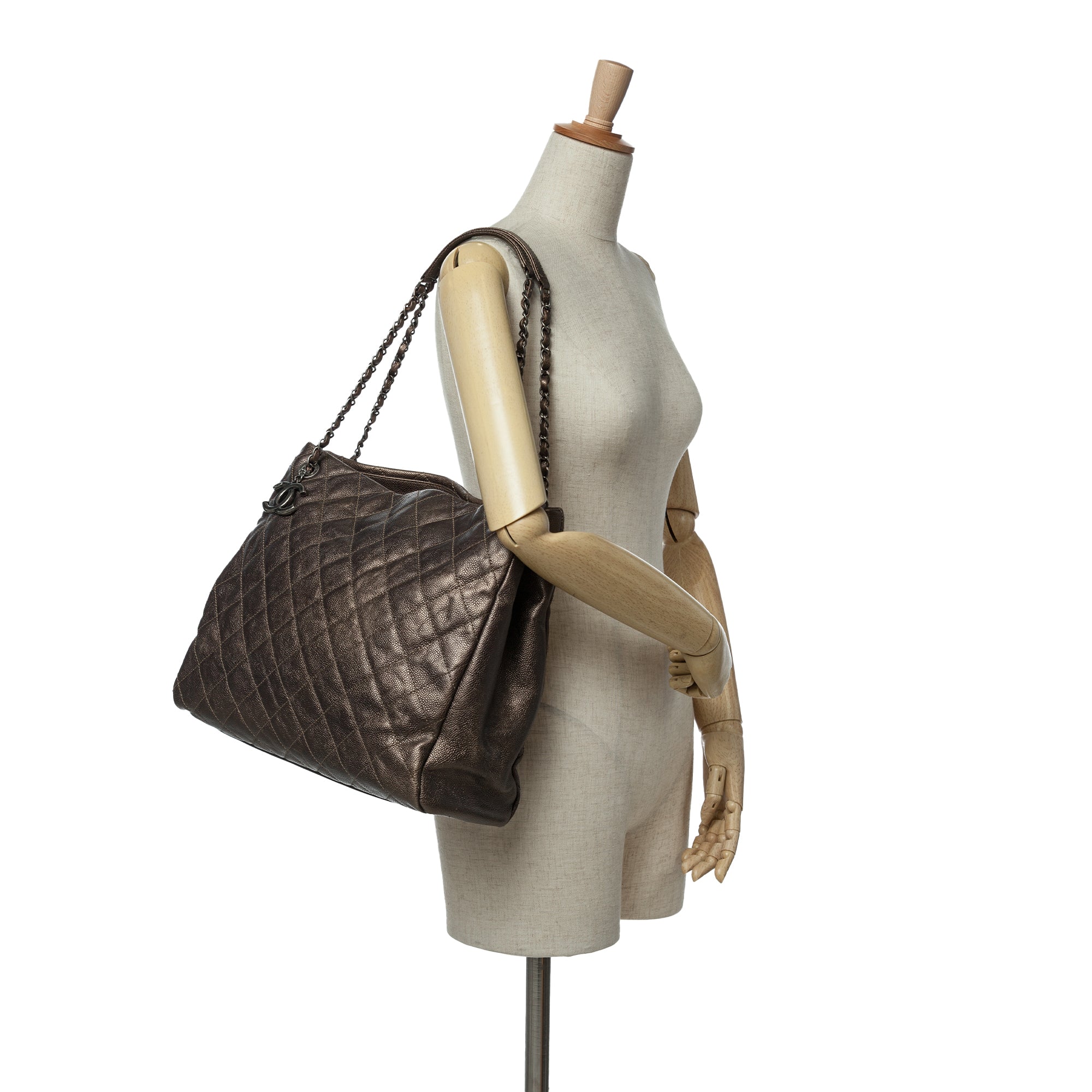 Large Quilted Iridescent Caviar Chic Tall Shopping Tote