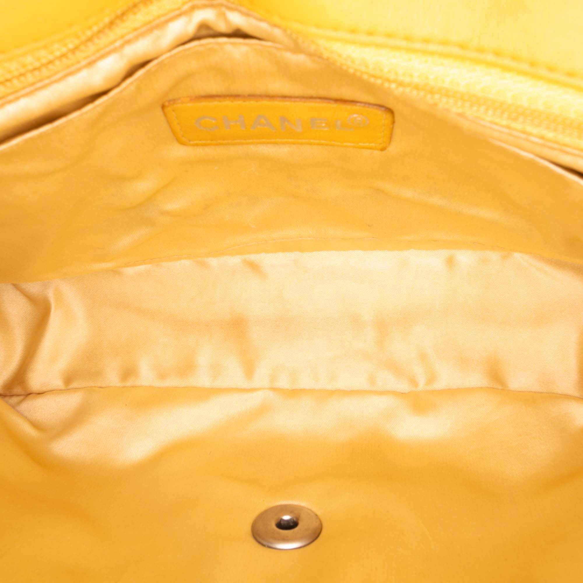 Medium New Travel Line Nylon Single Flap
