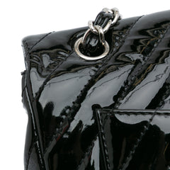 Jumbo Classic Chevron Patent Single Flap