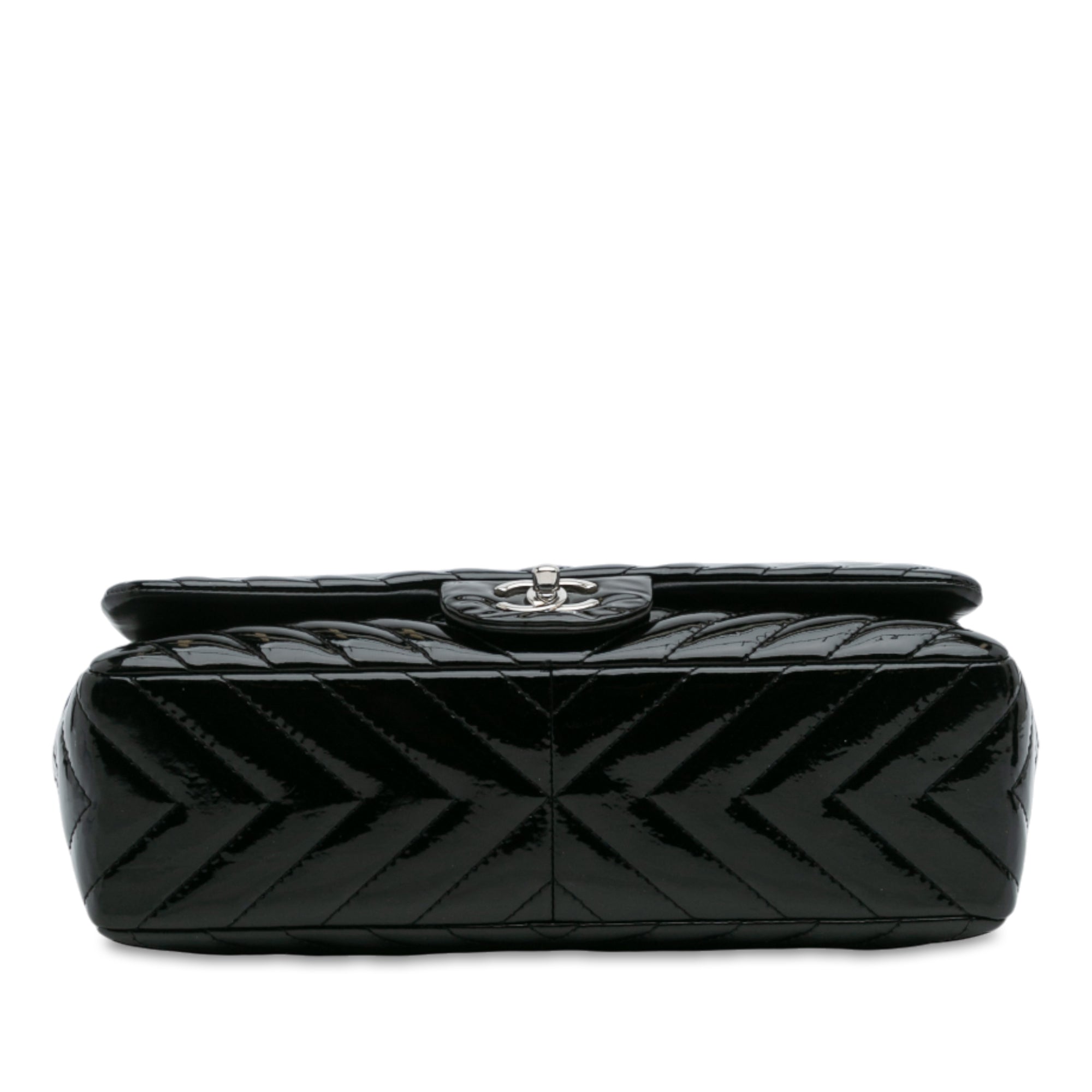 Jumbo Classic Chevron Patent Single Flap