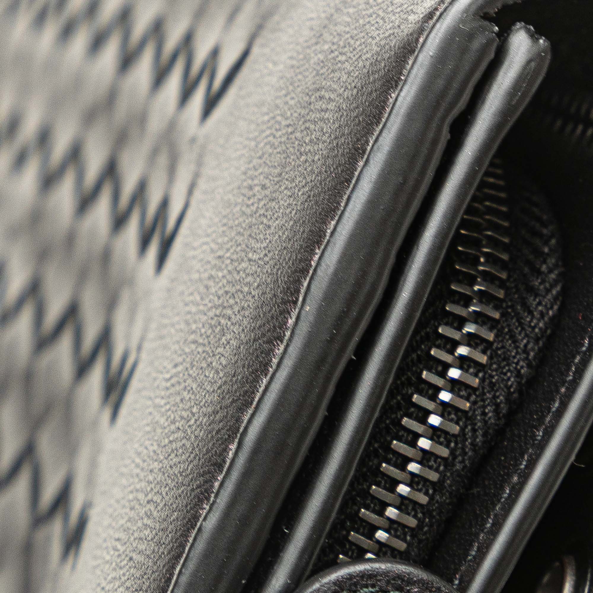 Nappa Intrecciato Grommet Scalloped Edge Long Wallet