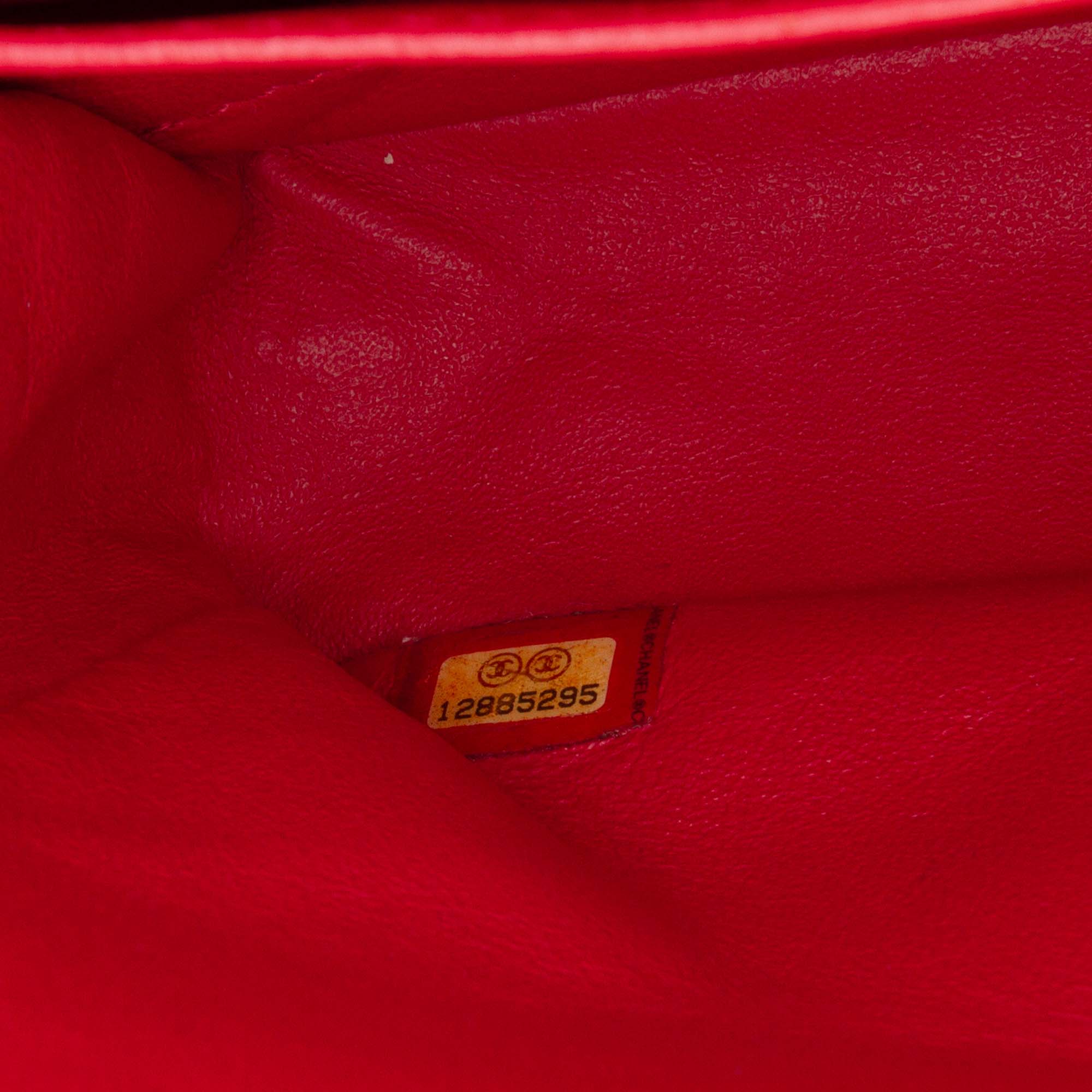 Medium Classic Caviar Double Flap