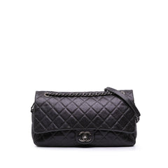 Jumbo Quilted Iridescent Caviar Easy Flap