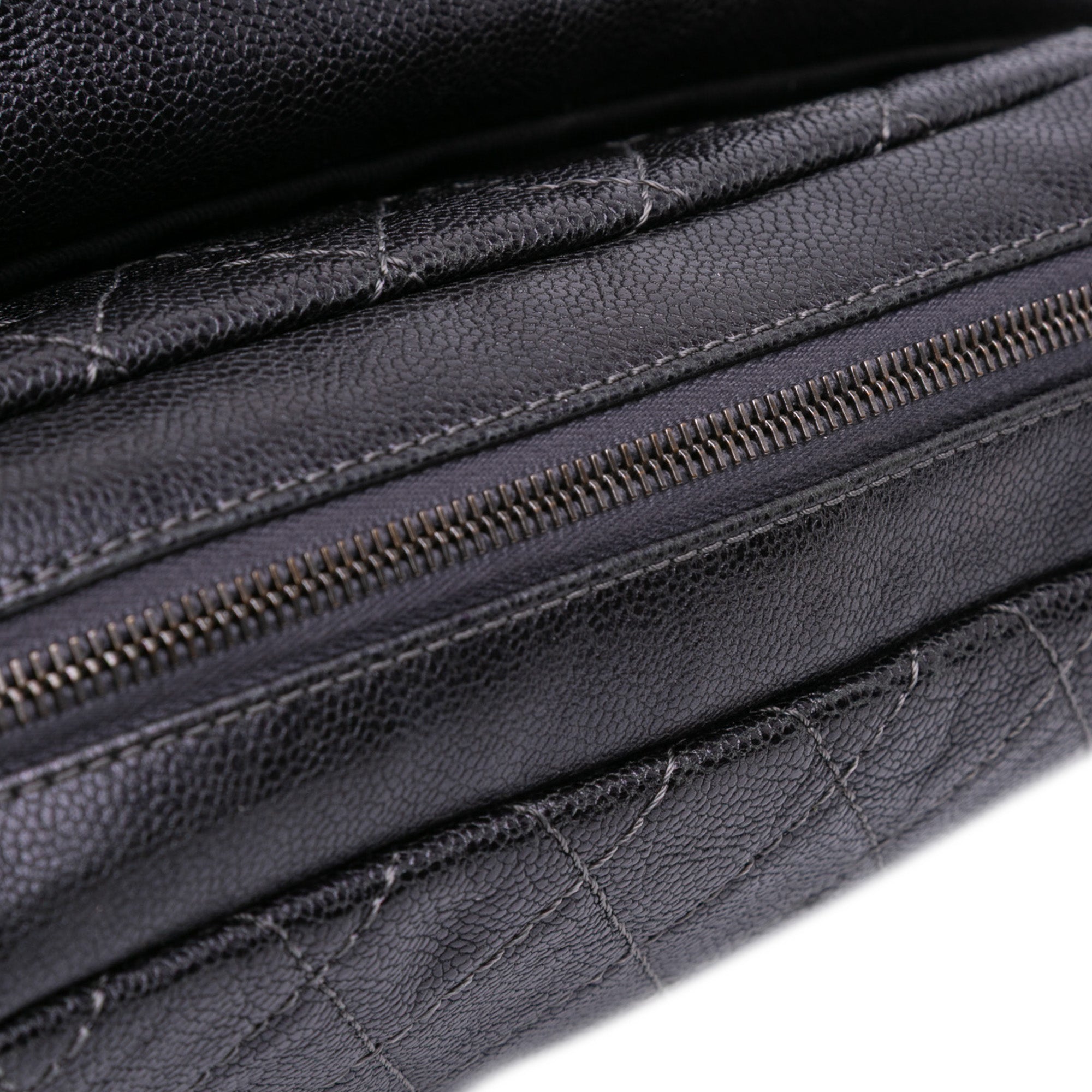 Jumbo Quilted Iridescent Caviar Easy Flap