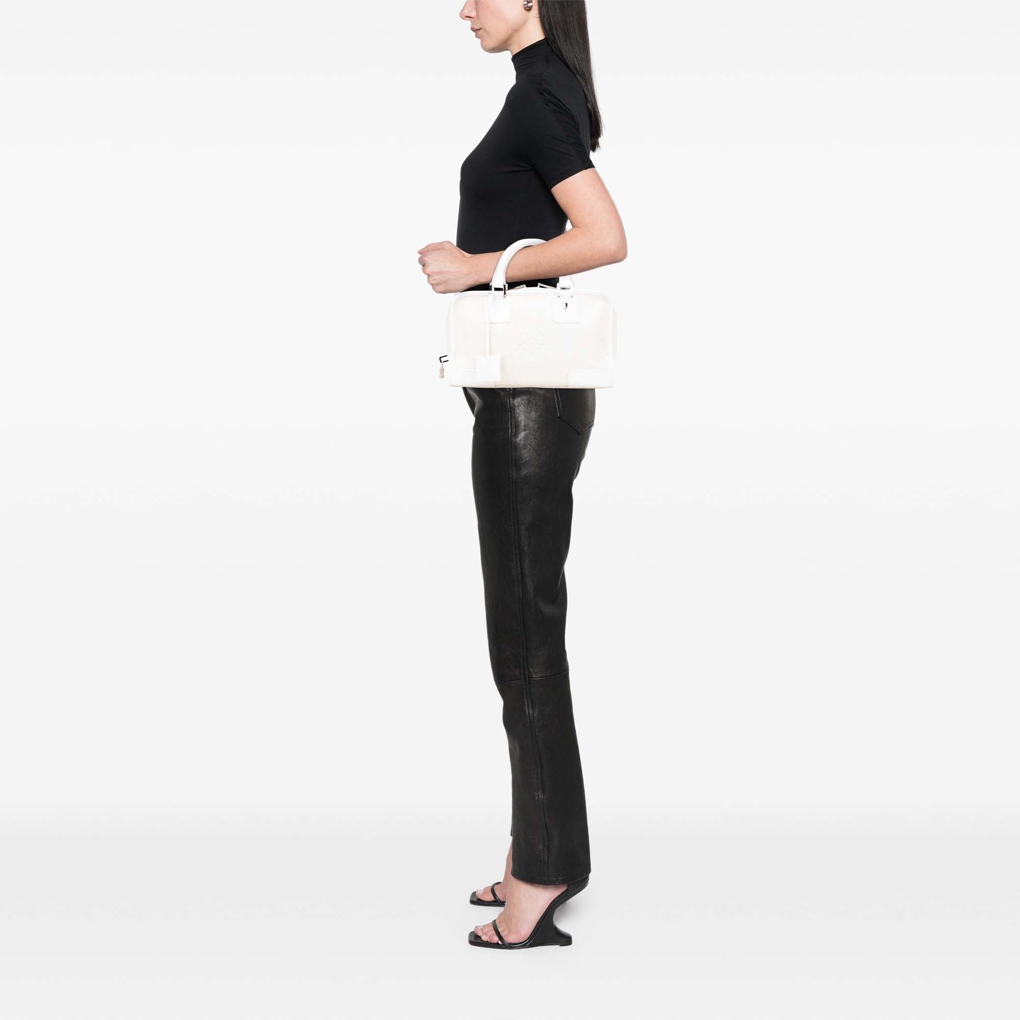 Perforated Leather Amazona 28