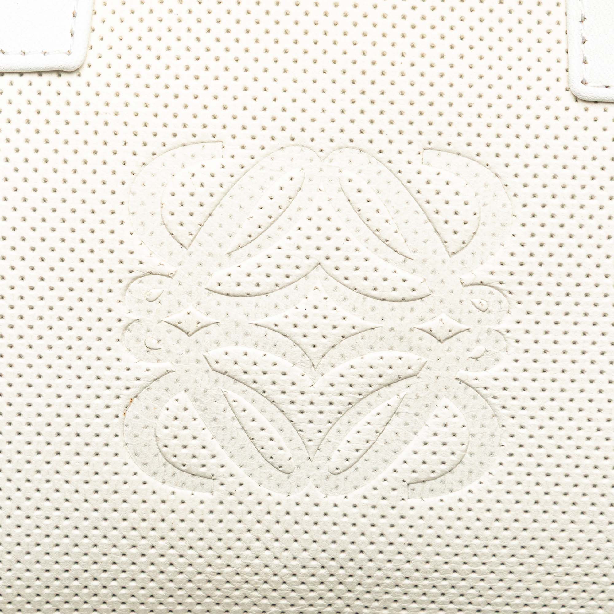Perforated Leather Amazona 28