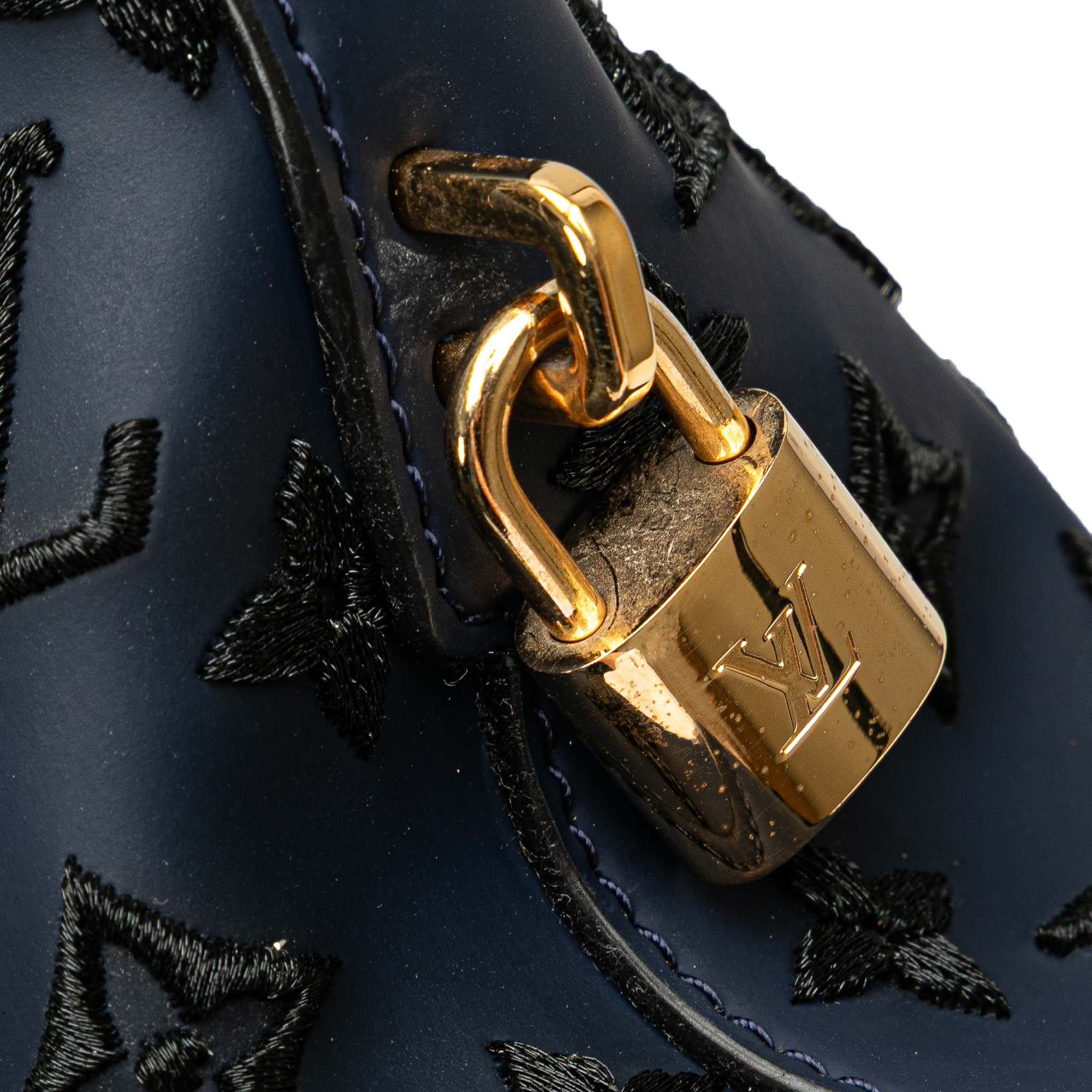 Monogram Addiction Lockit Vertical MM