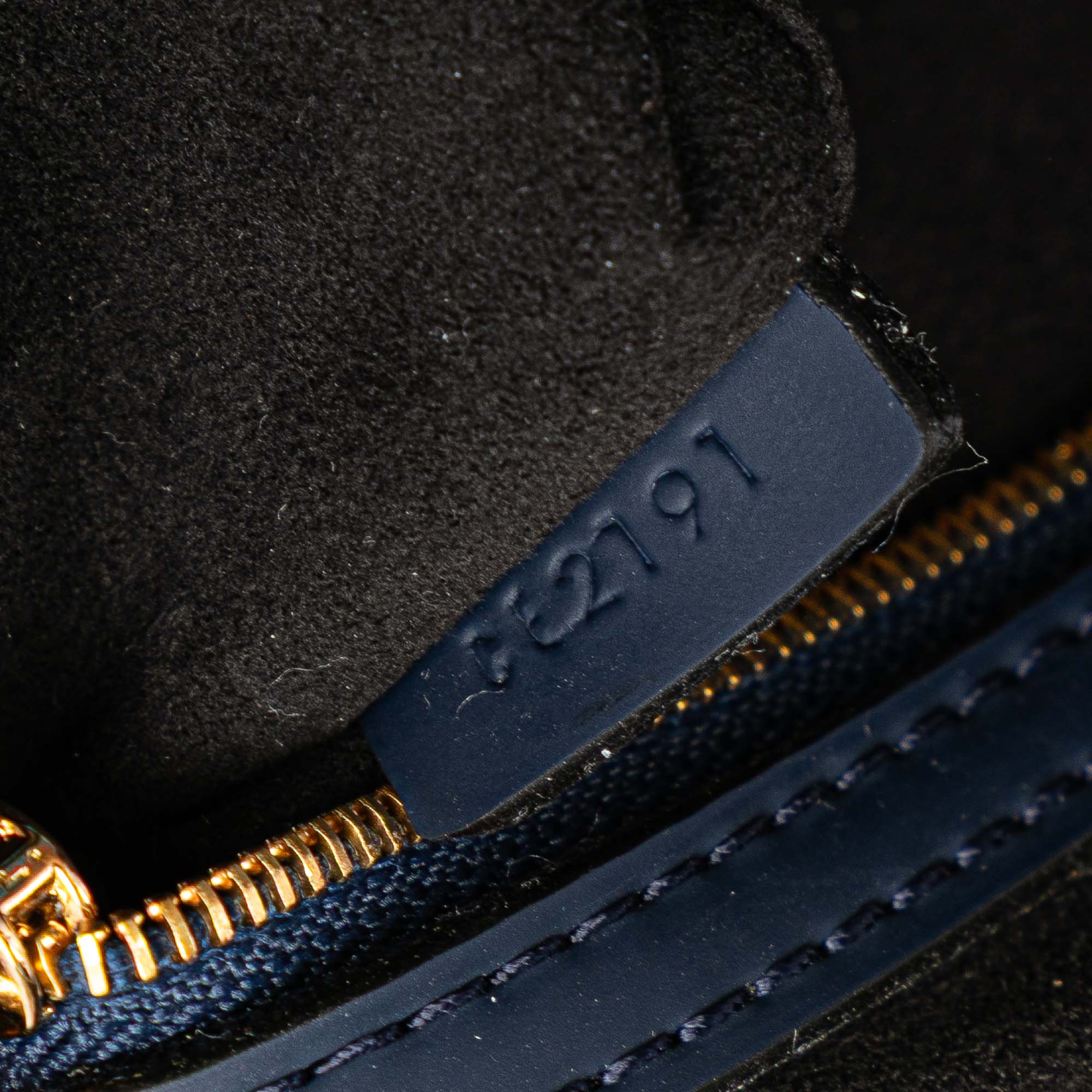 Monogram Addiction Lockit Vertical MM