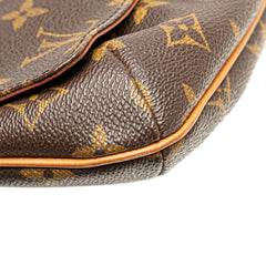 Monogram Musette Tango Short Strap