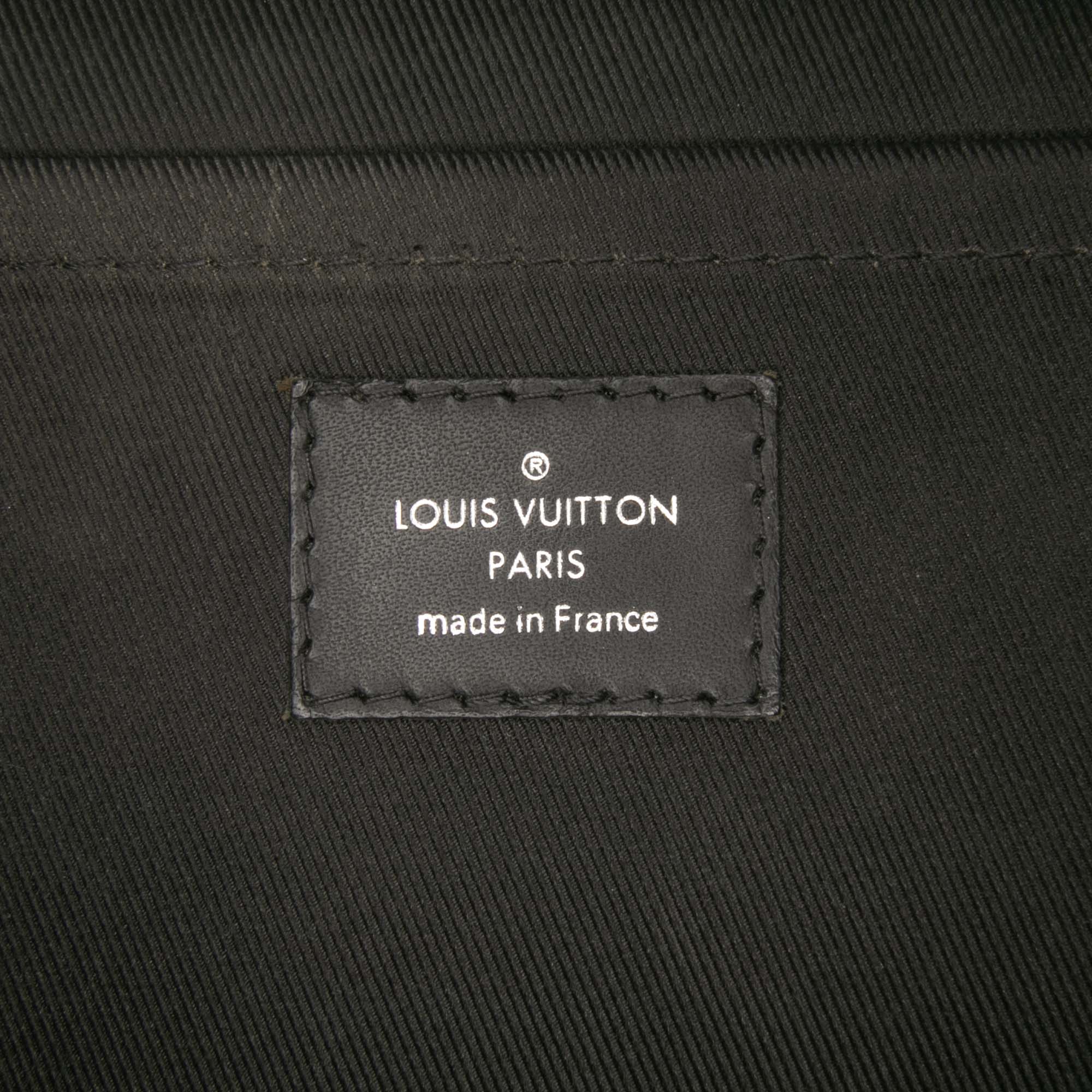 Monogram Macassar Discovery Pochette GM