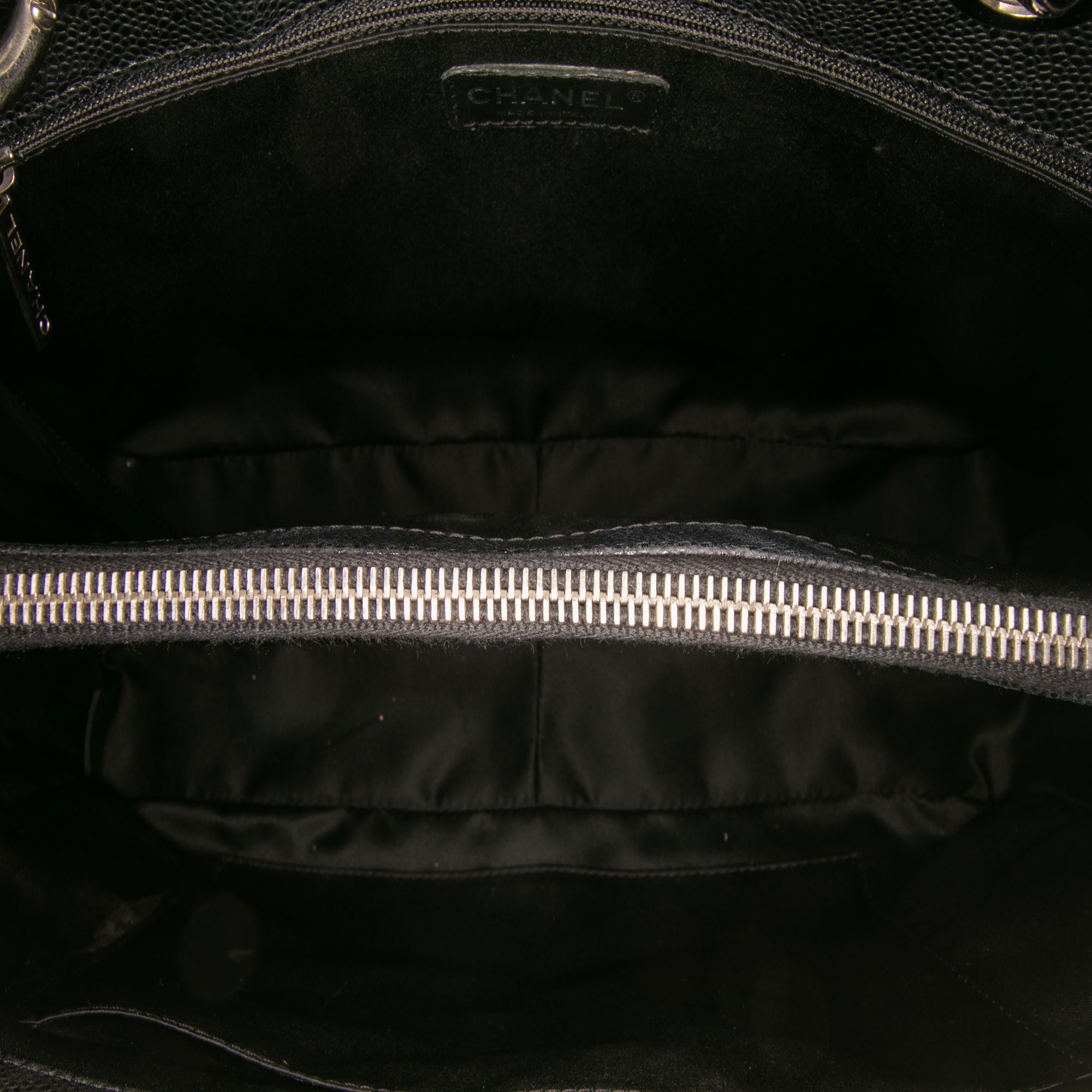 Caviar Grand Shopping Tote