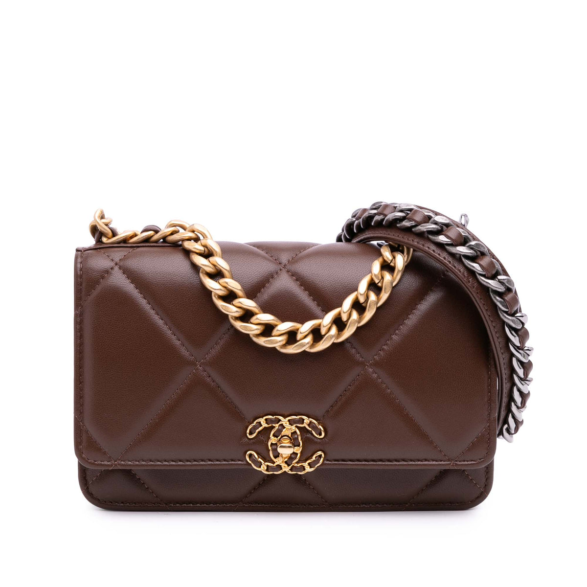 Quilted Lambskin 19 Wallet on Chain
