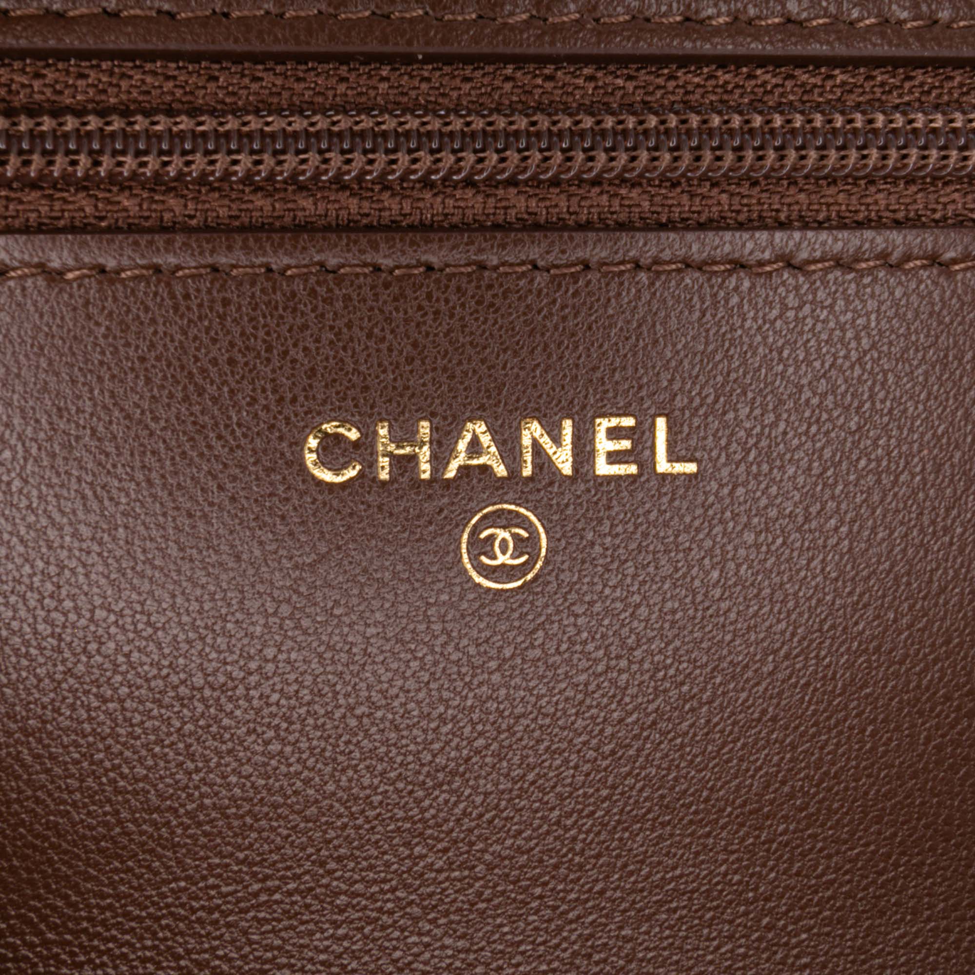 Quilted Lambskin 19 Wallet on Chain