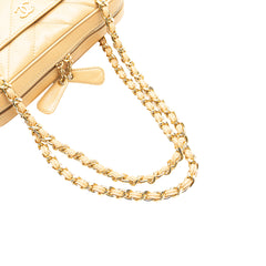 CC Chevron Quilted Lambskin Chain Shoulder Bag