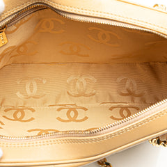 CC Chevron Quilted Lambskin Chain Shoulder Bag