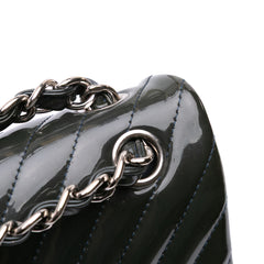 Jumbo Classic Chevron Patent Double Flap