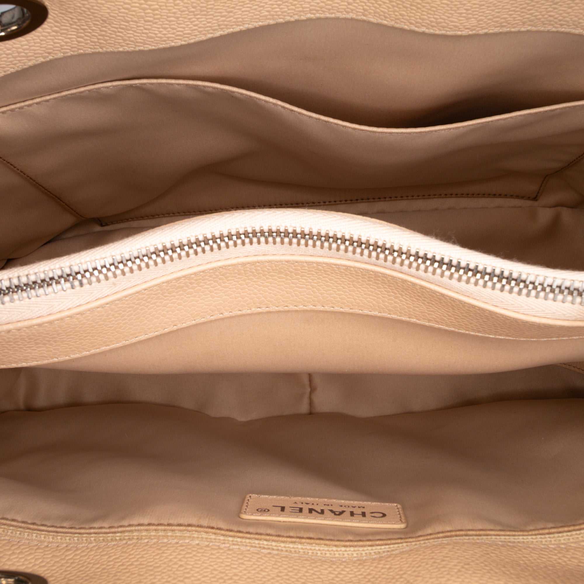 Caviar Grand Shopping Tote