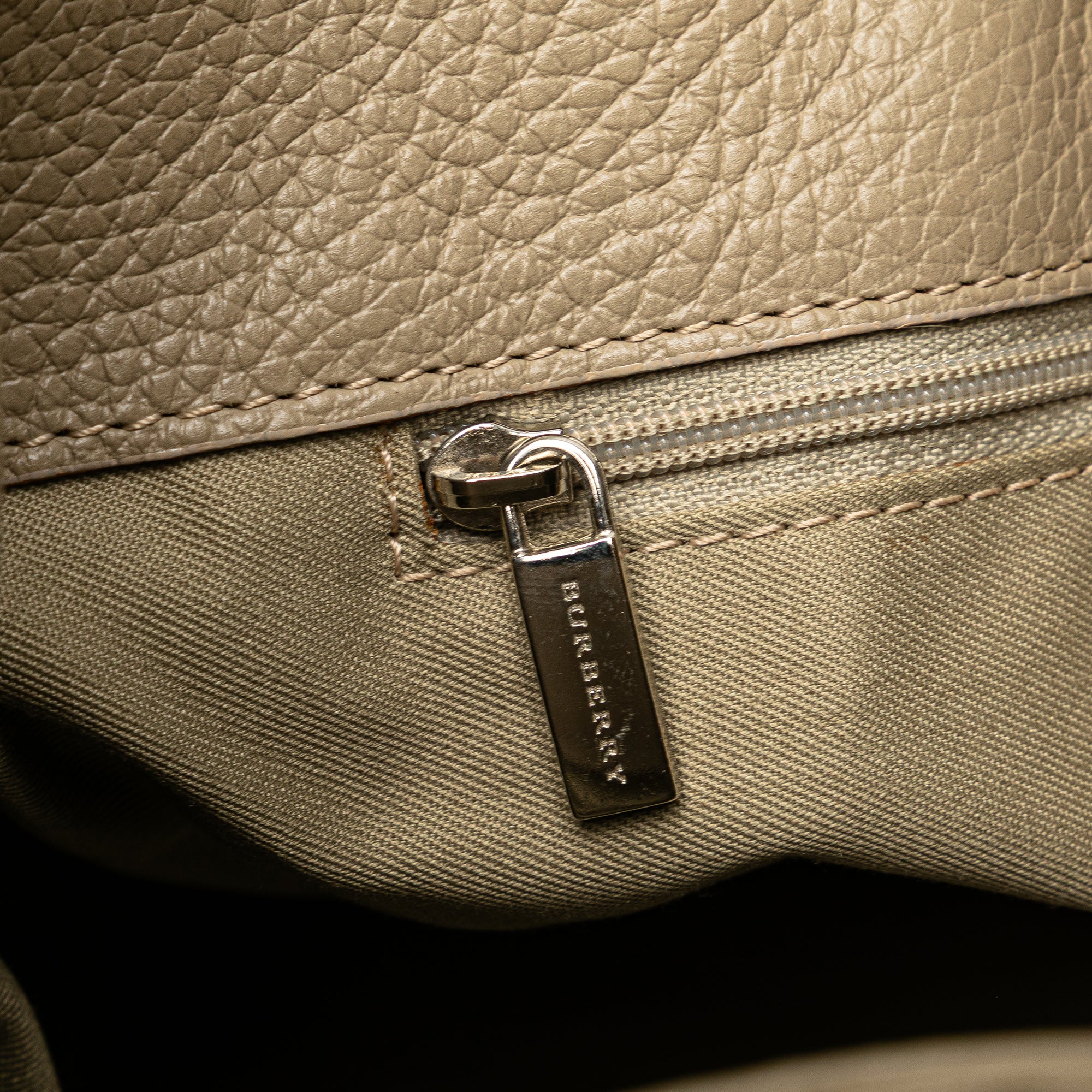 House Check Trimmed Leather Horn Toggle Tote