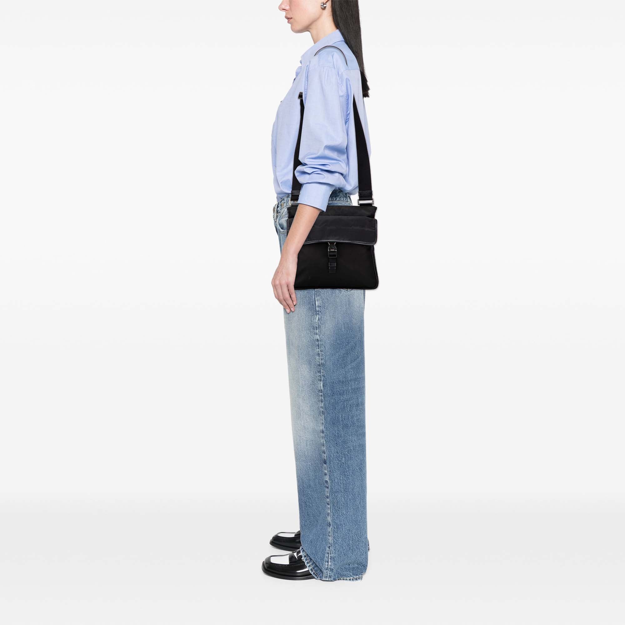 Tessuto Zip Top Crossbody