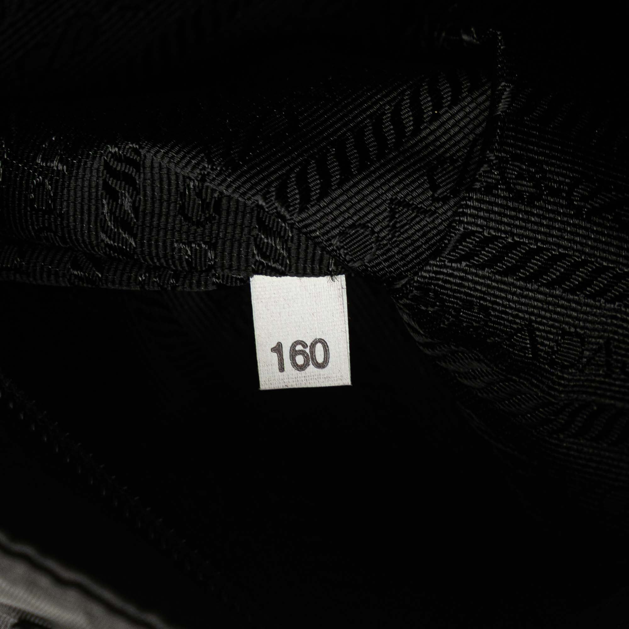 Tessuto Zip Top Crossbody