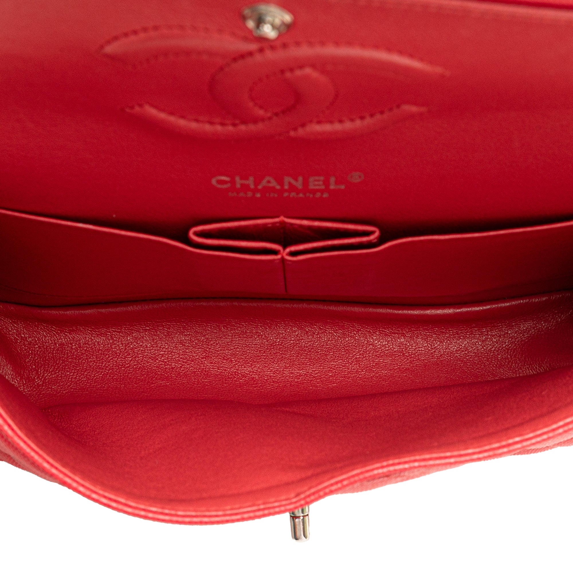 Medium Classic Caviar Double Flap