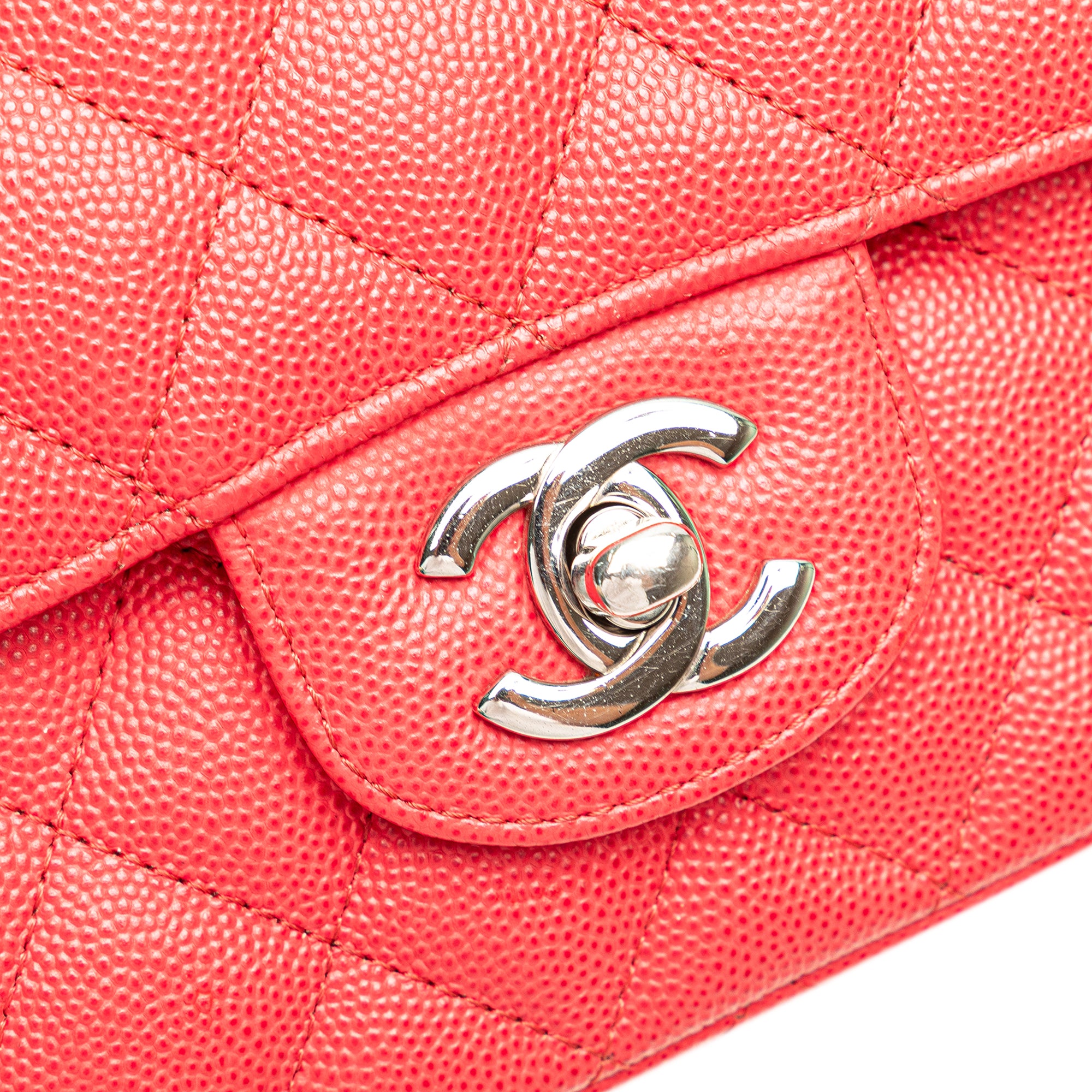 Medium Classic Caviar Double Flap